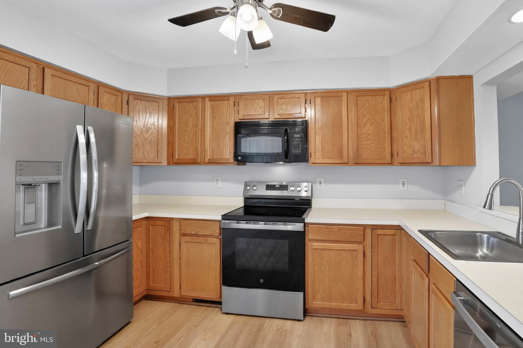 Real estate listing preview #15