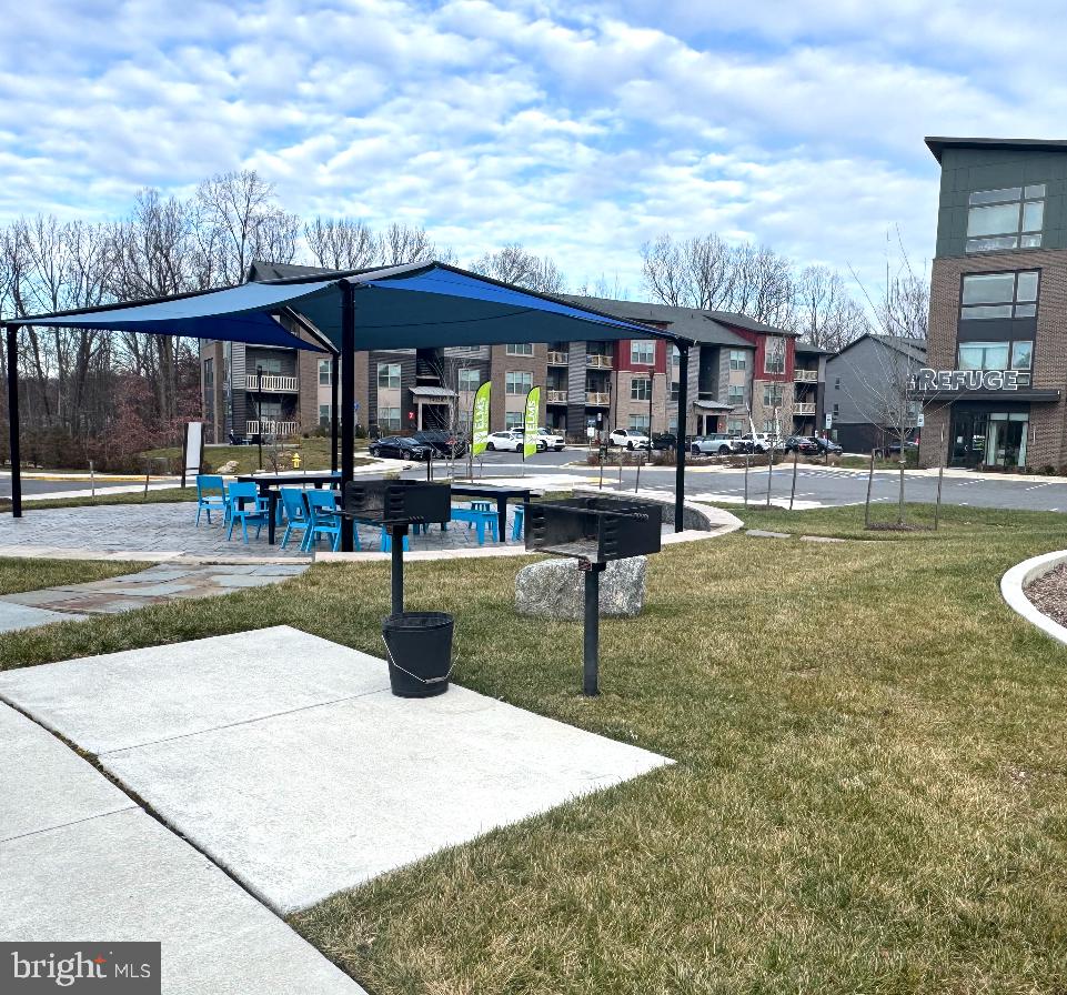 Real estate listing preview #34