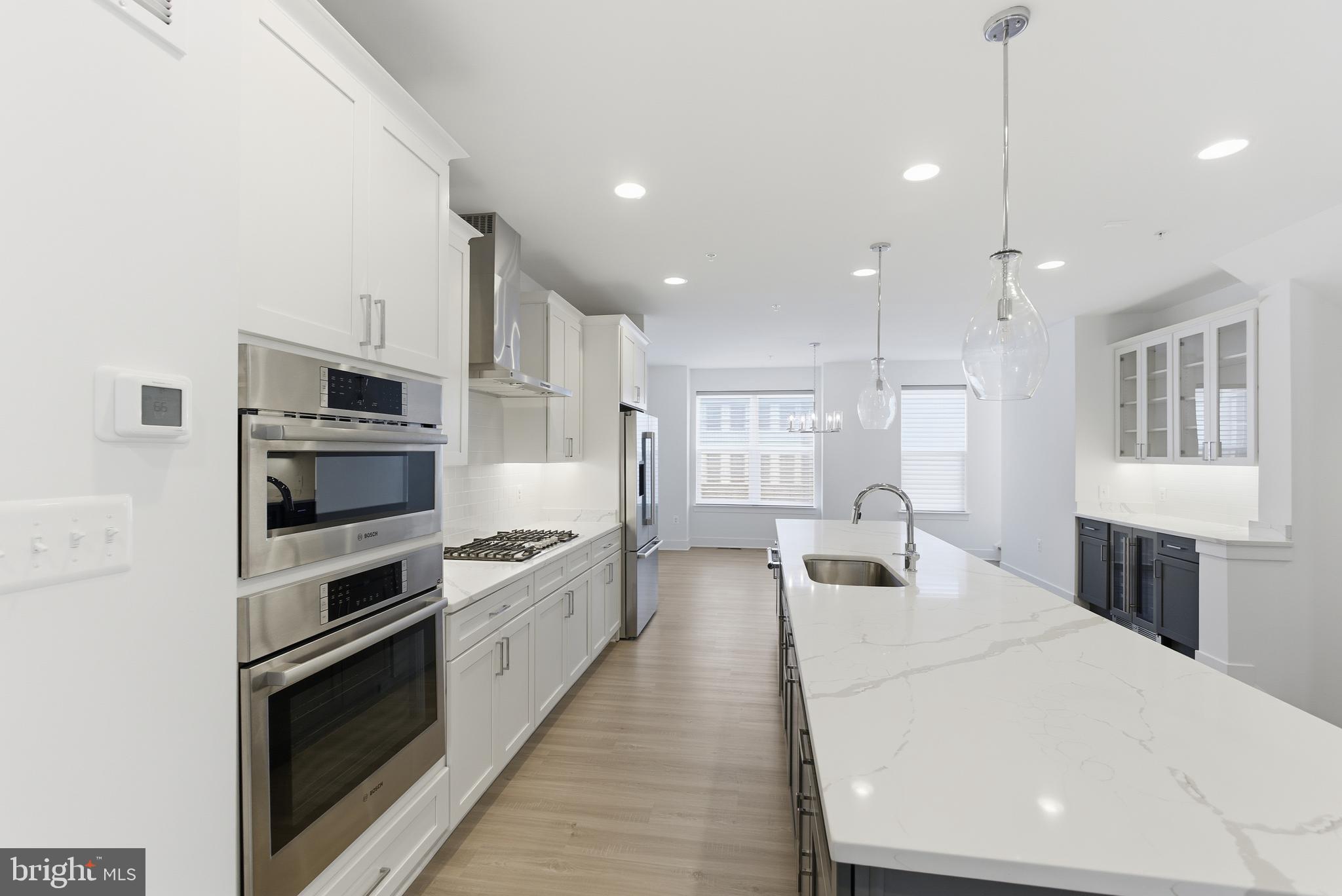 Real estate listing preview #16