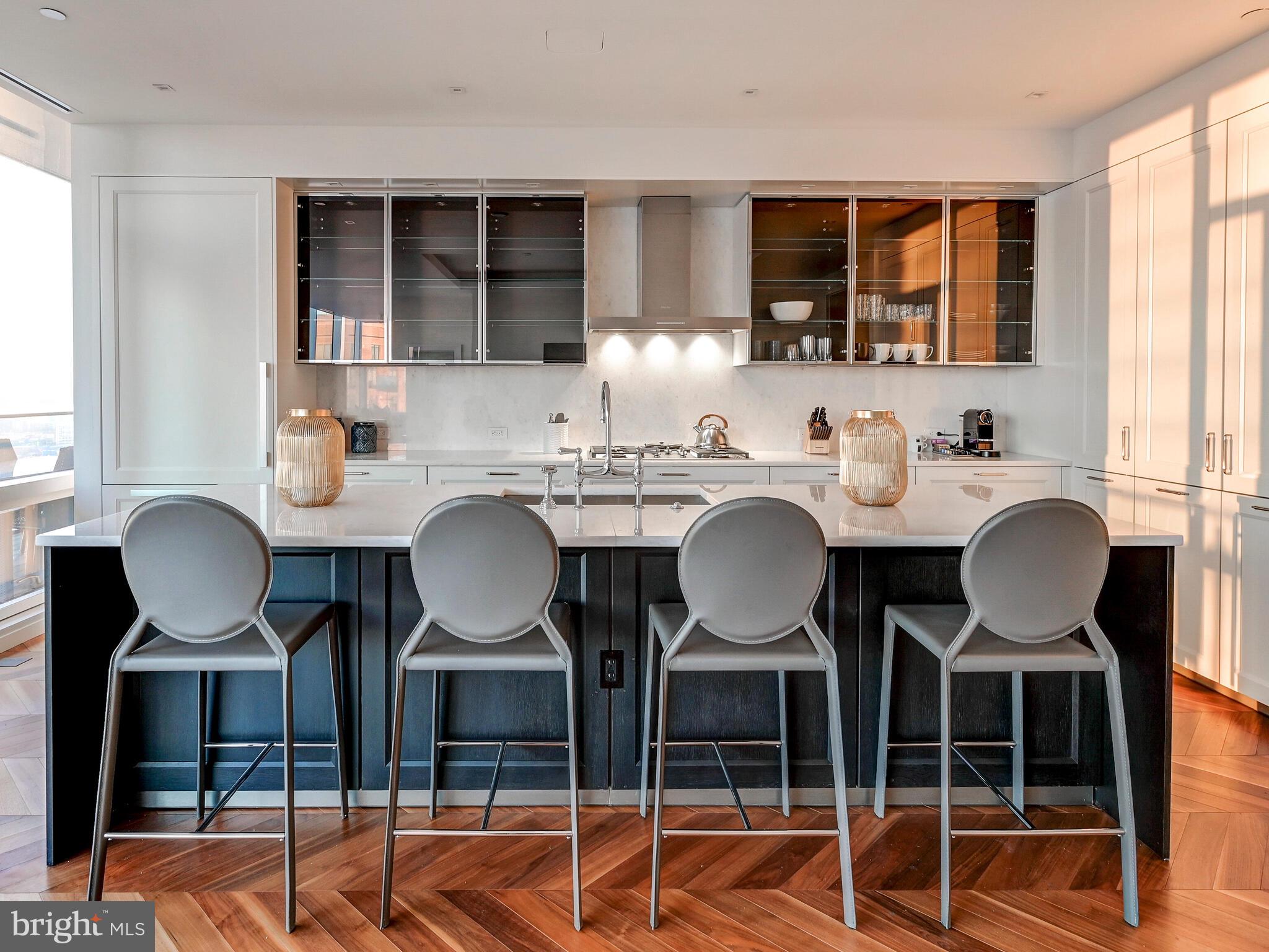 Real estate listing preview #6