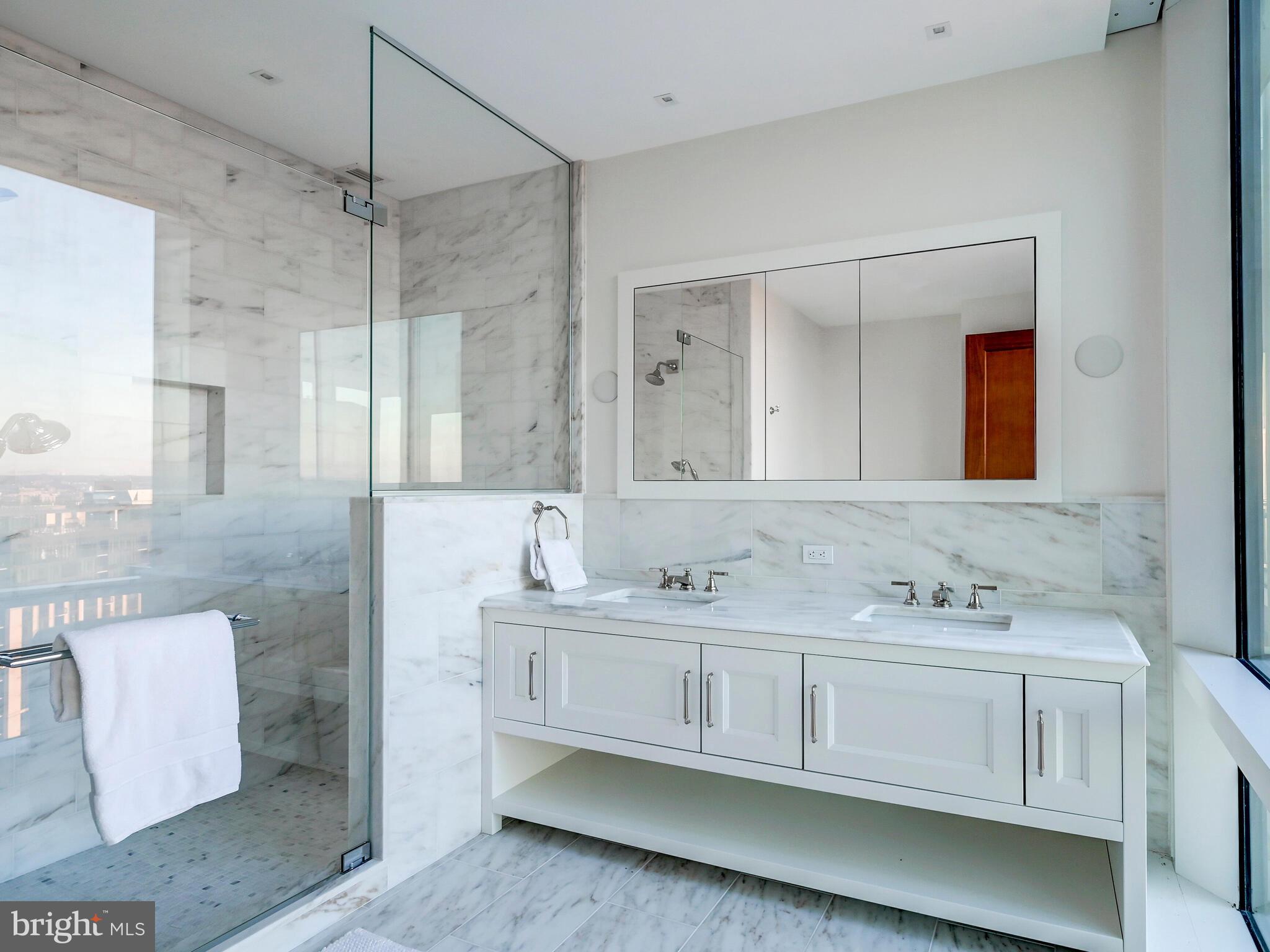 Real estate listing preview #38