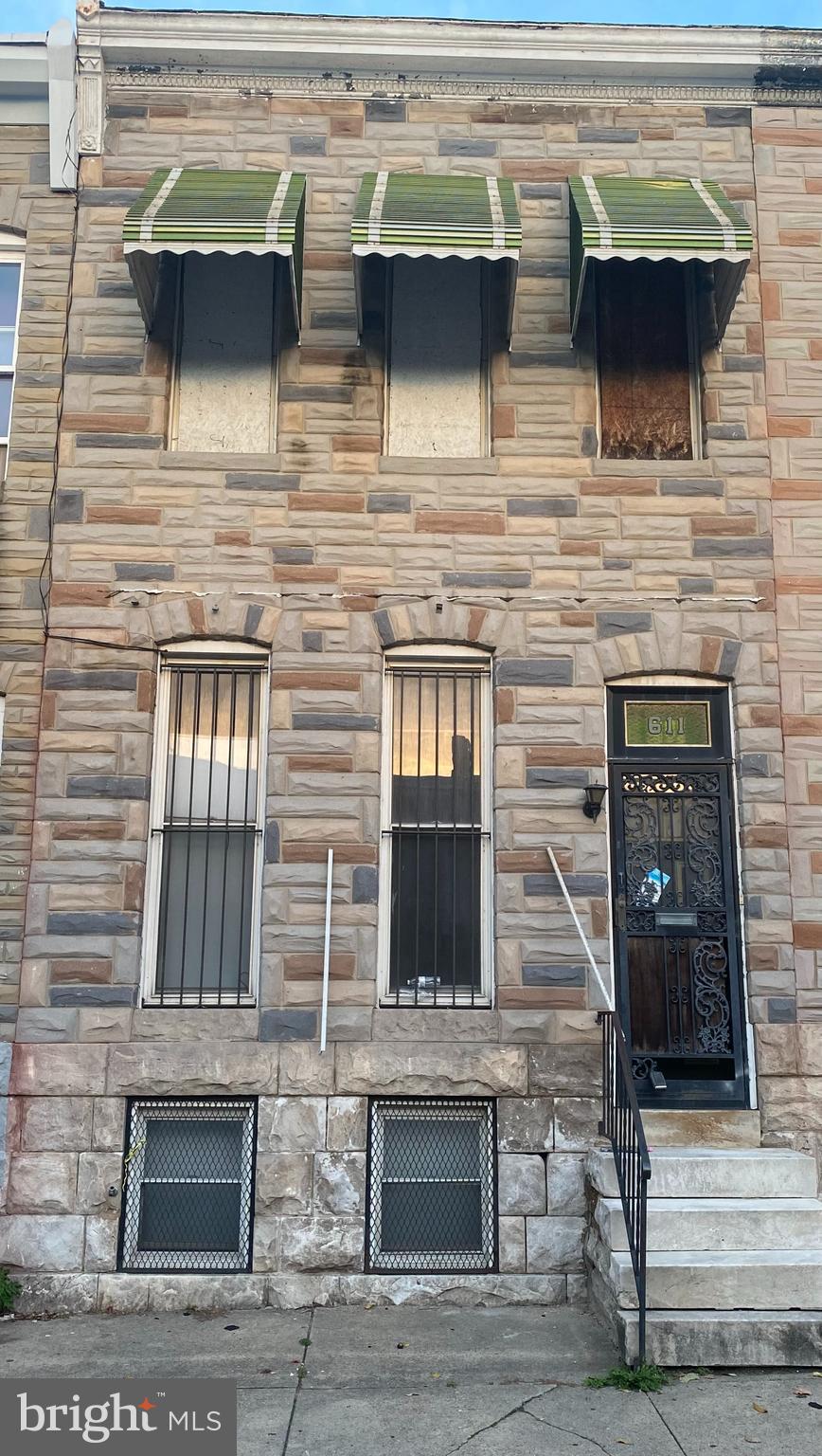 Real estate listing preview #1