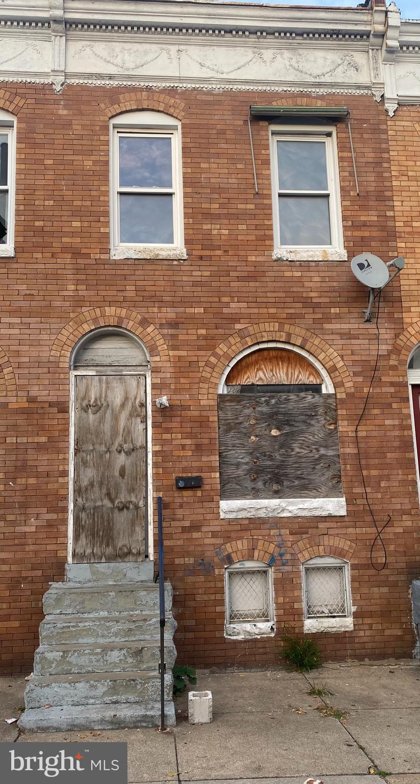 Real estate listing preview #1