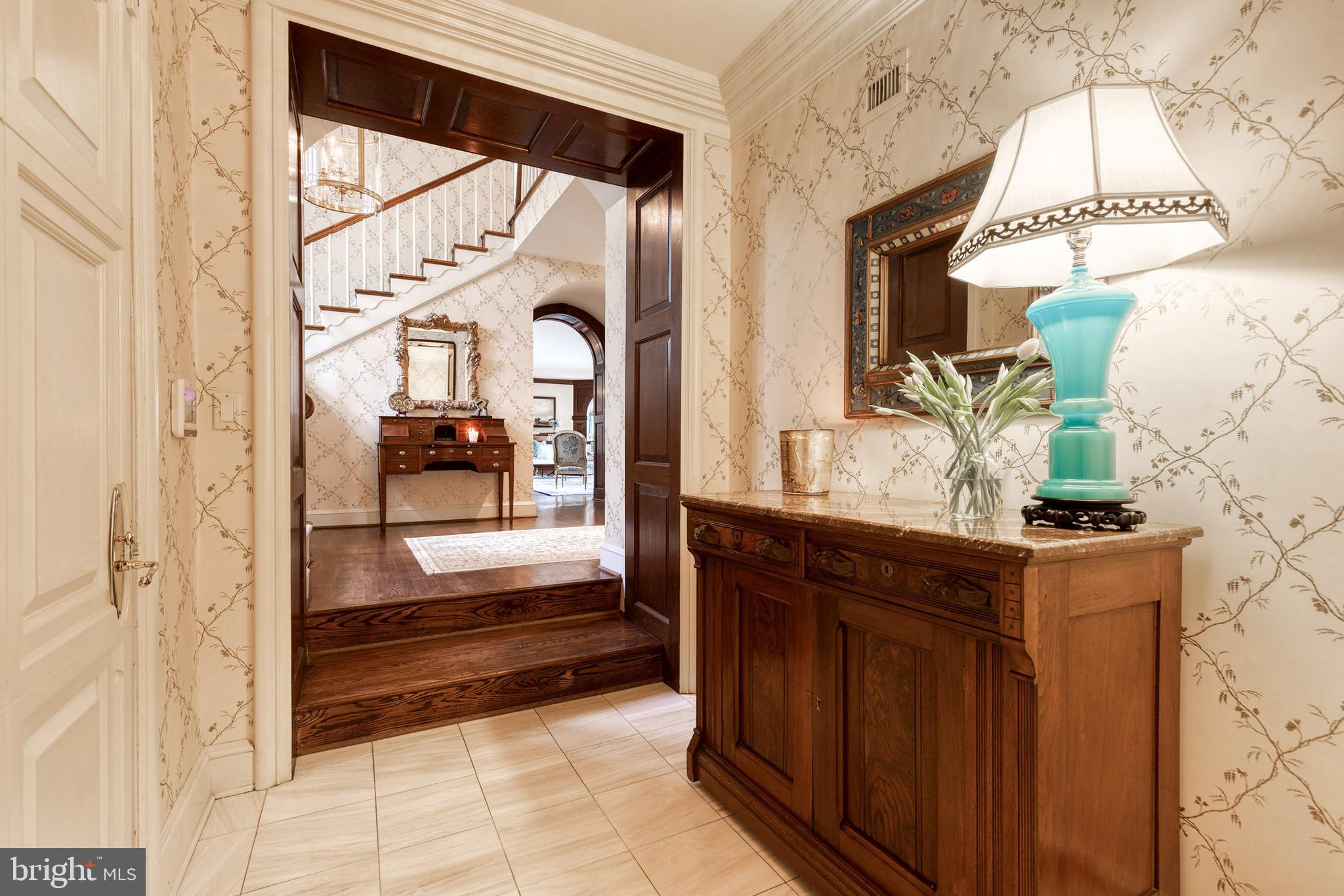 Real estate listing preview #24