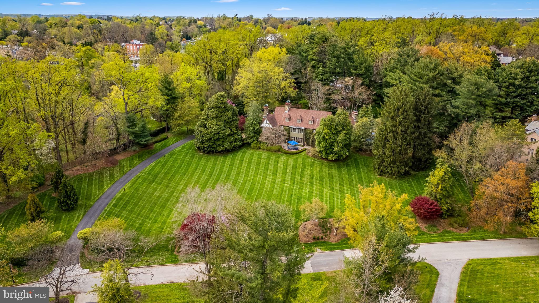 Real estate listing preview #12