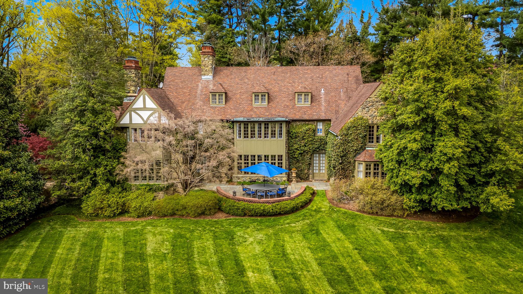 Real estate listing preview #4