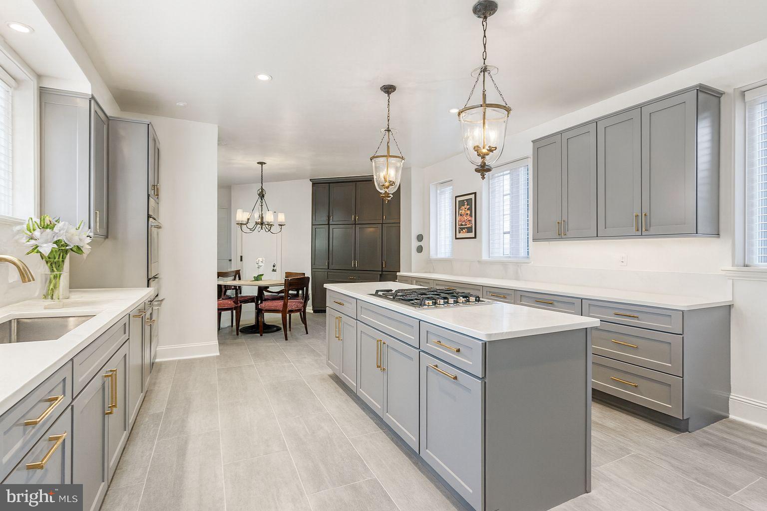 Real estate listing preview #64