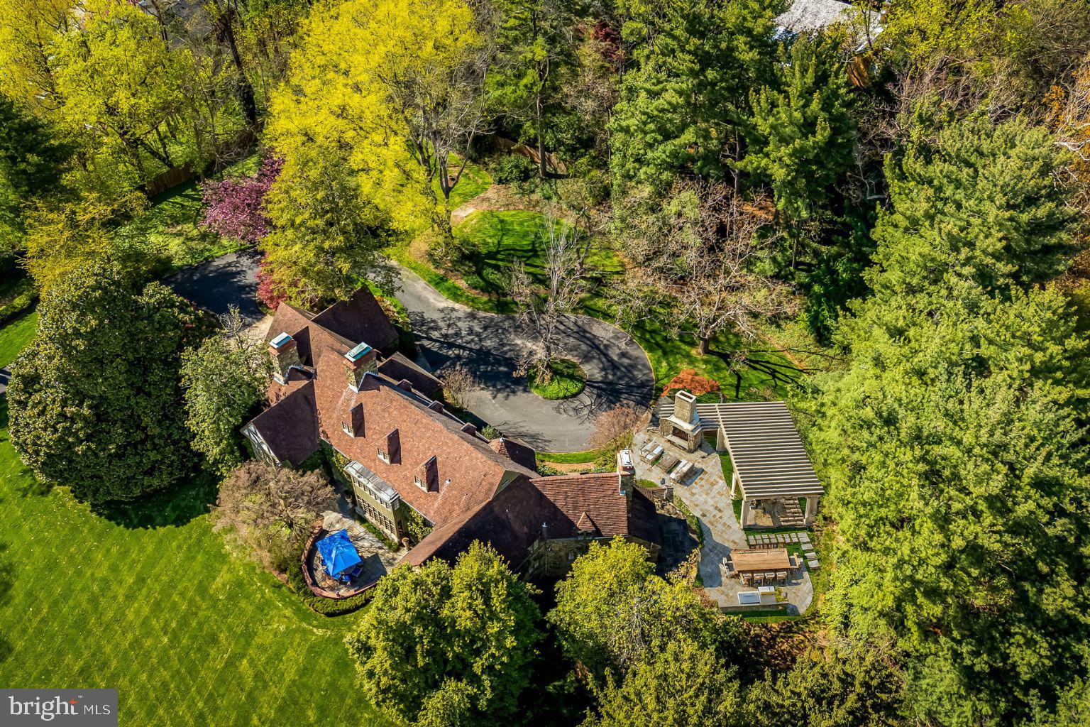 Real estate listing preview #1