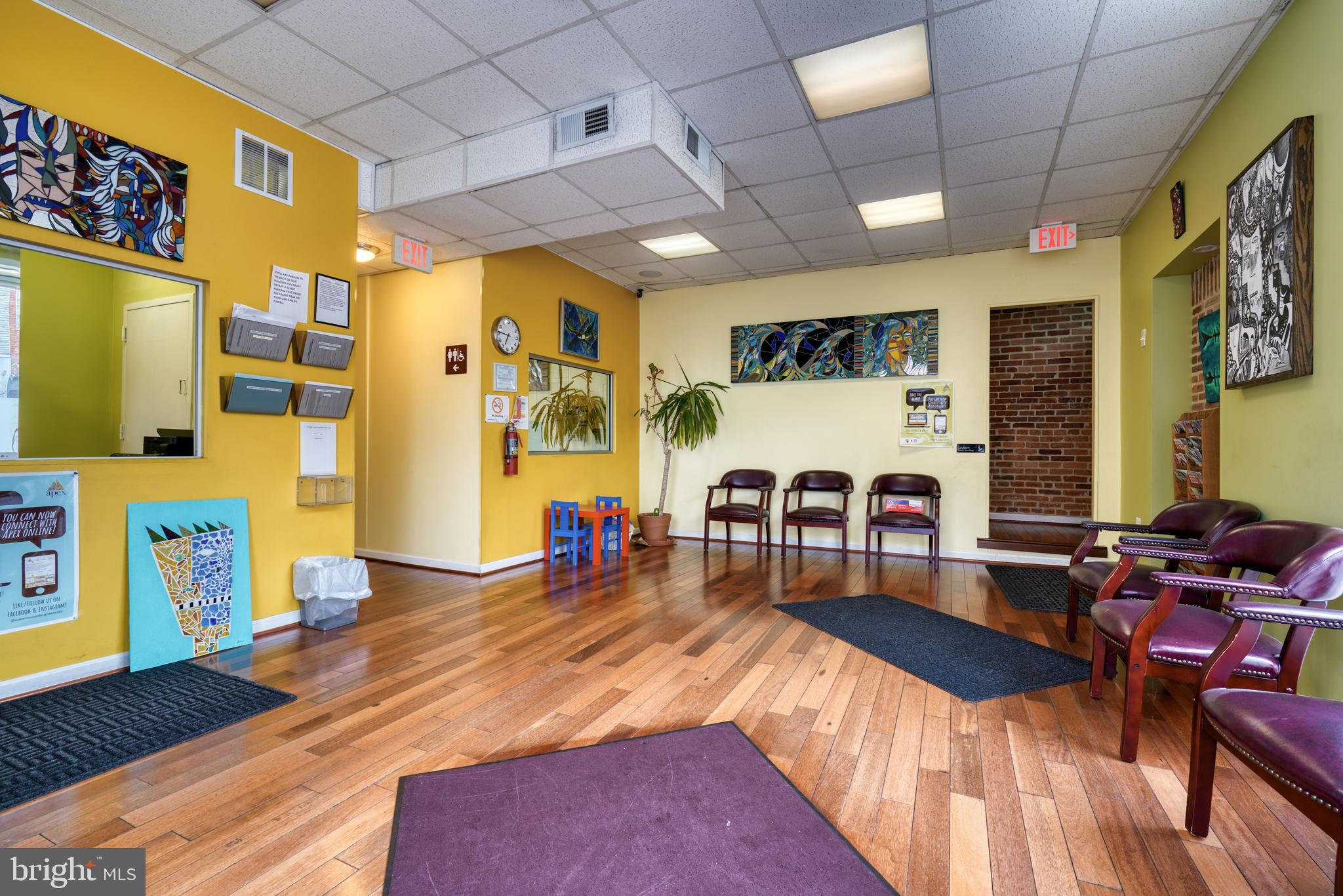 Real estate listing preview #3