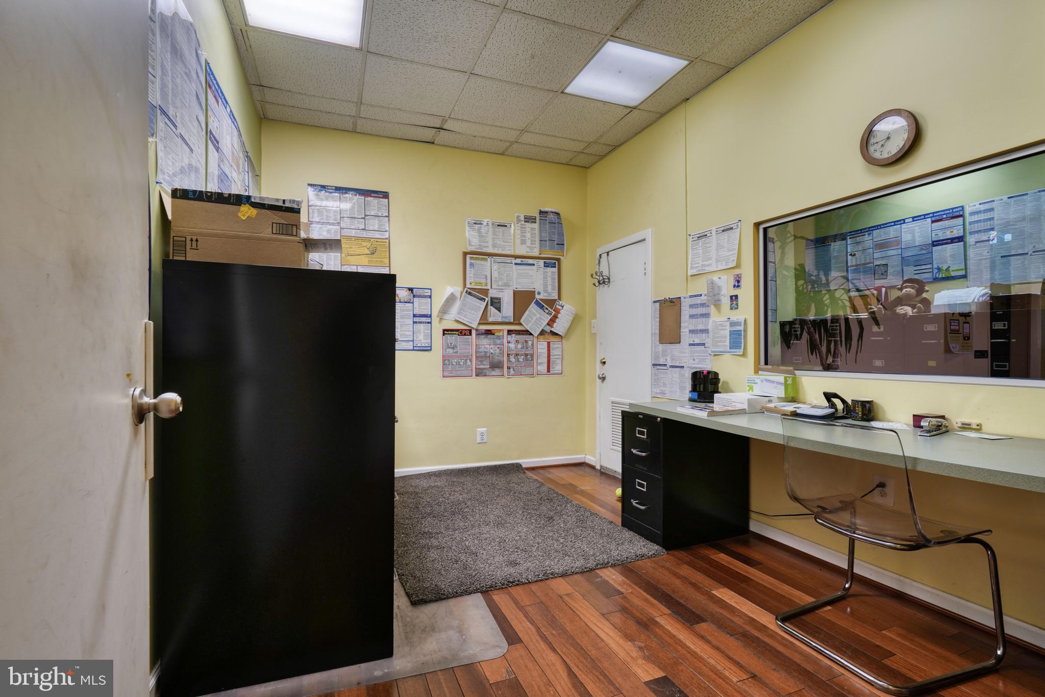 Real estate listing preview #8