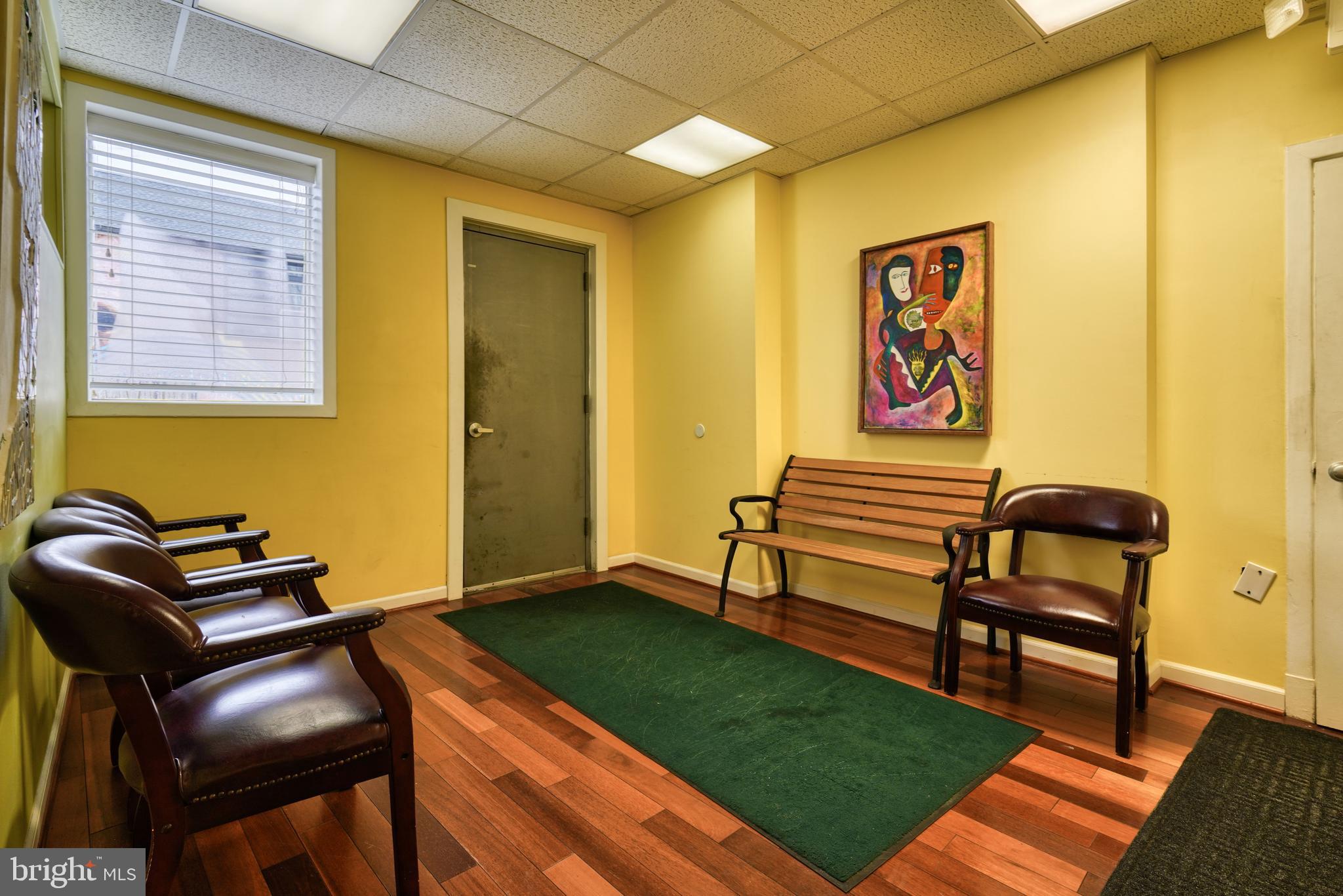 Real estate listing preview #14