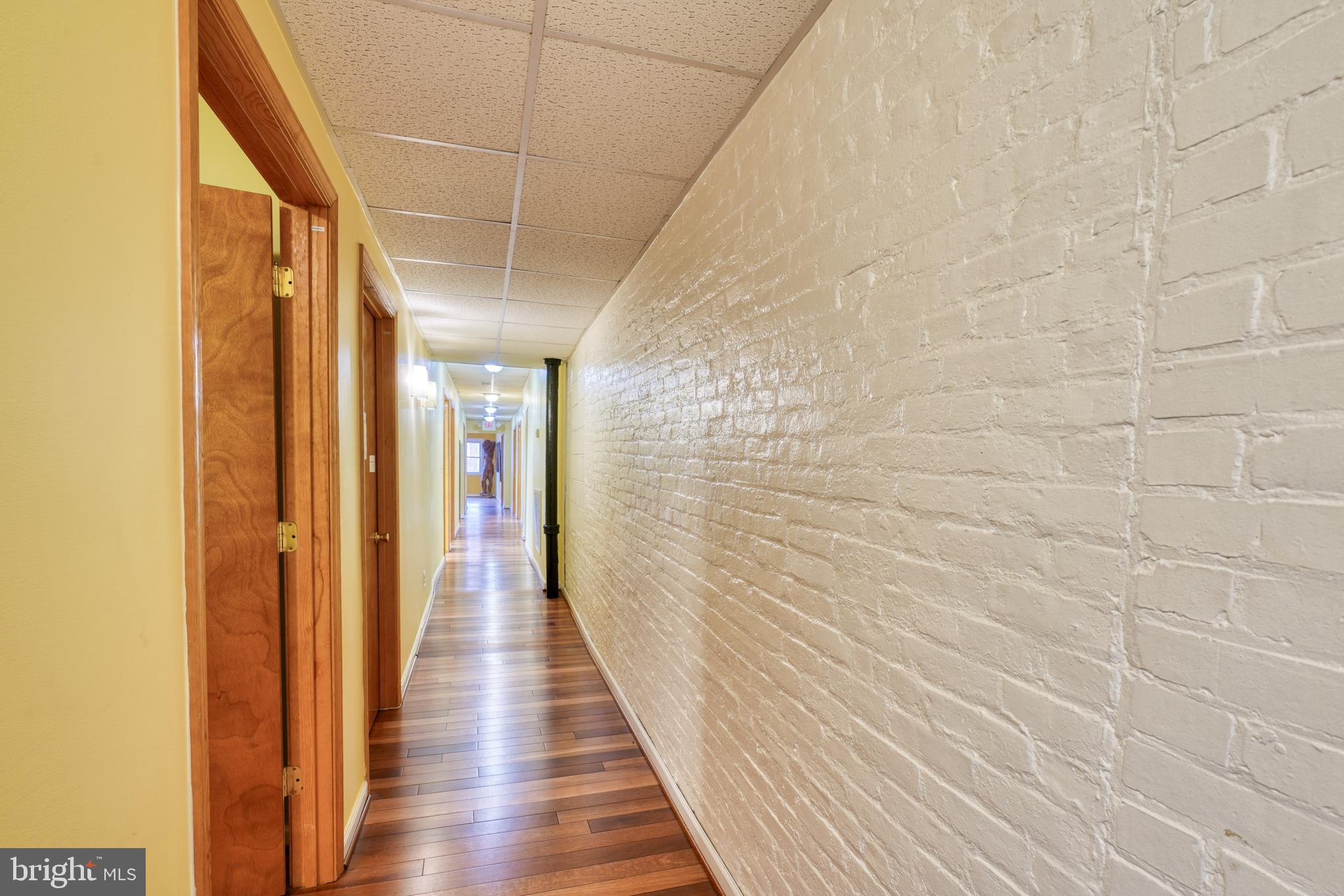 Real estate listing preview #28