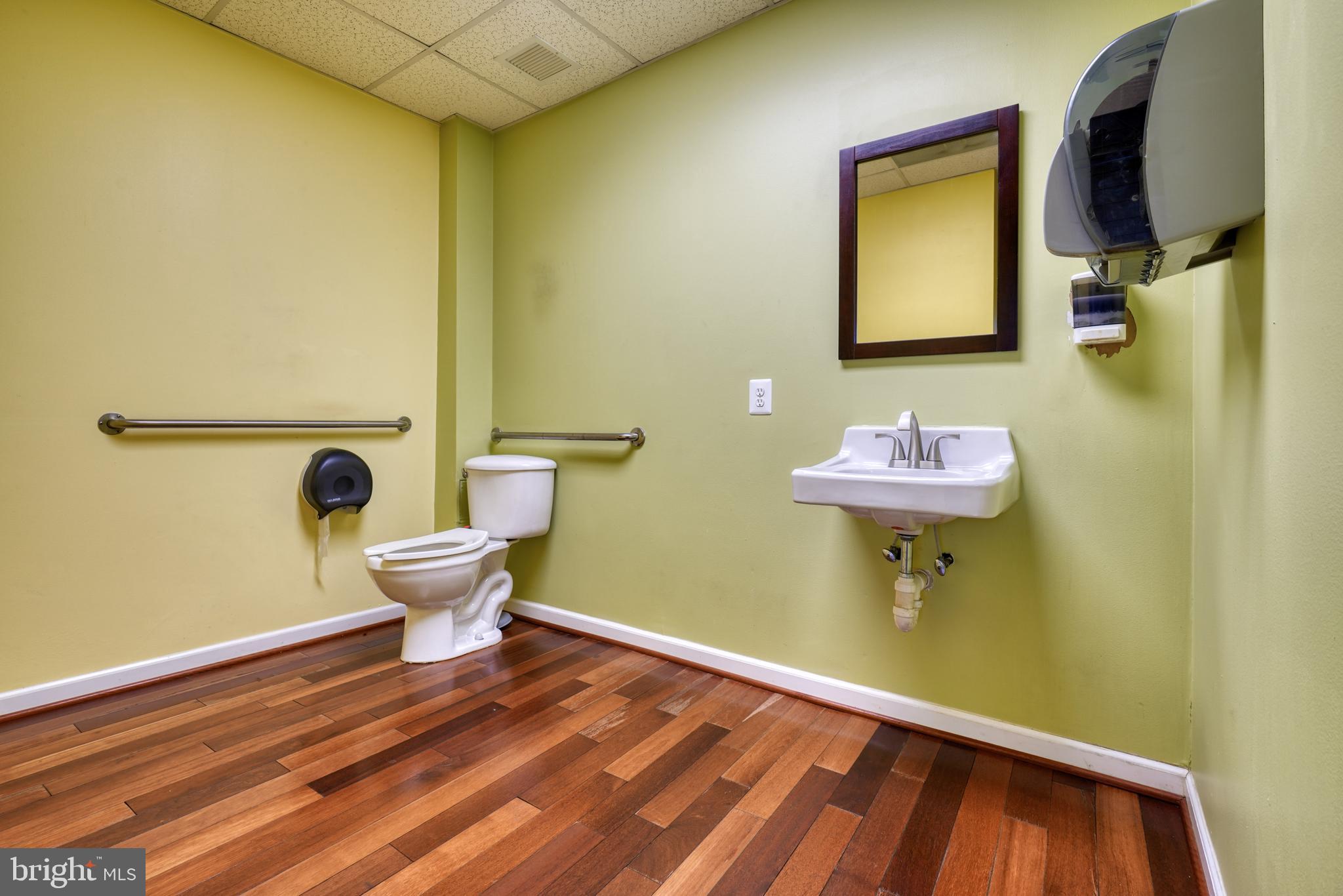 Real estate listing preview #15