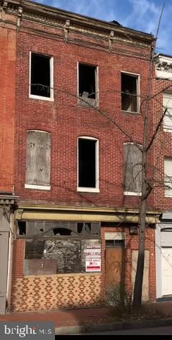 Real estate listing preview #2