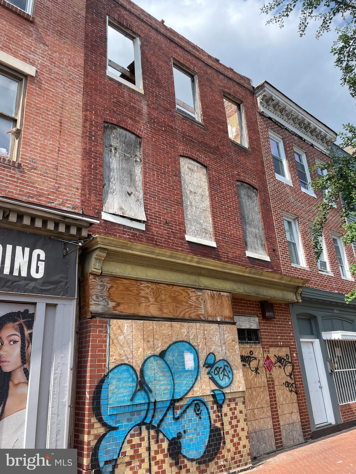 Real estate listing preview #9