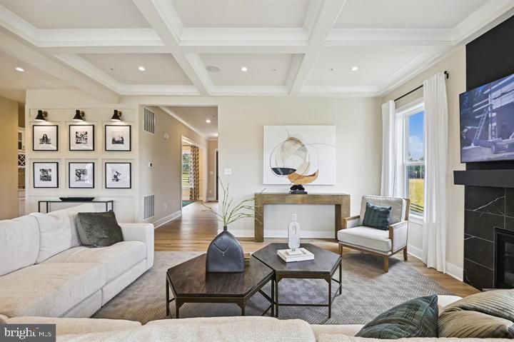 Real estate listing preview #16