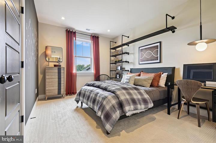 Real estate listing preview #11