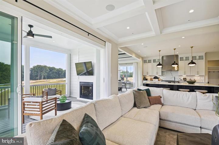 Real estate listing preview #3