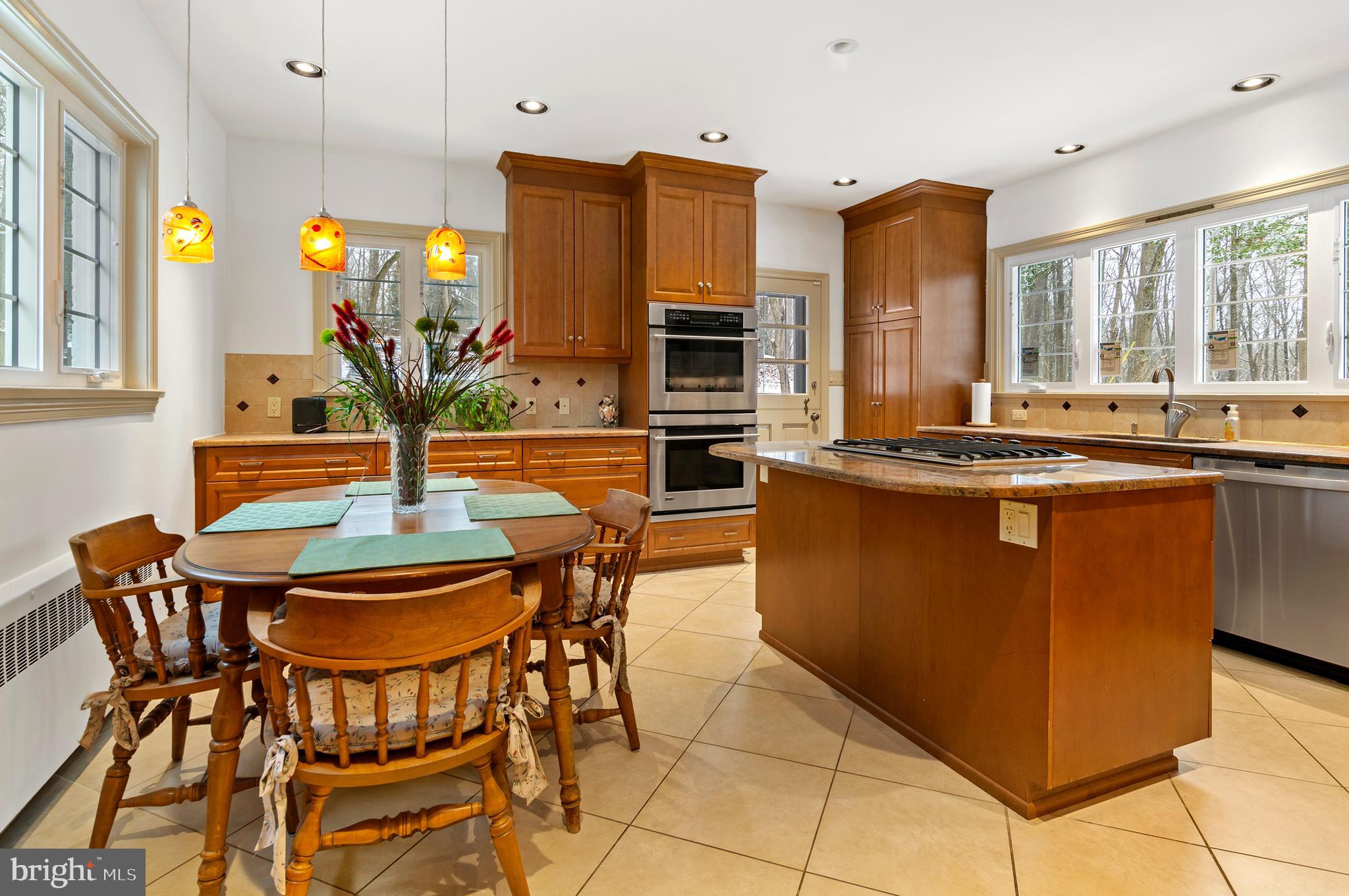 Real estate listing preview #13