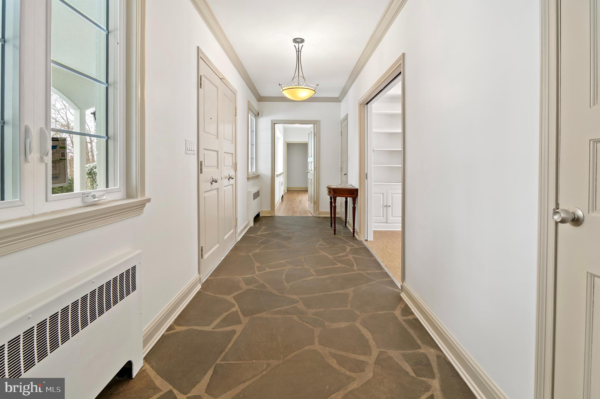 Real estate listing preview #5