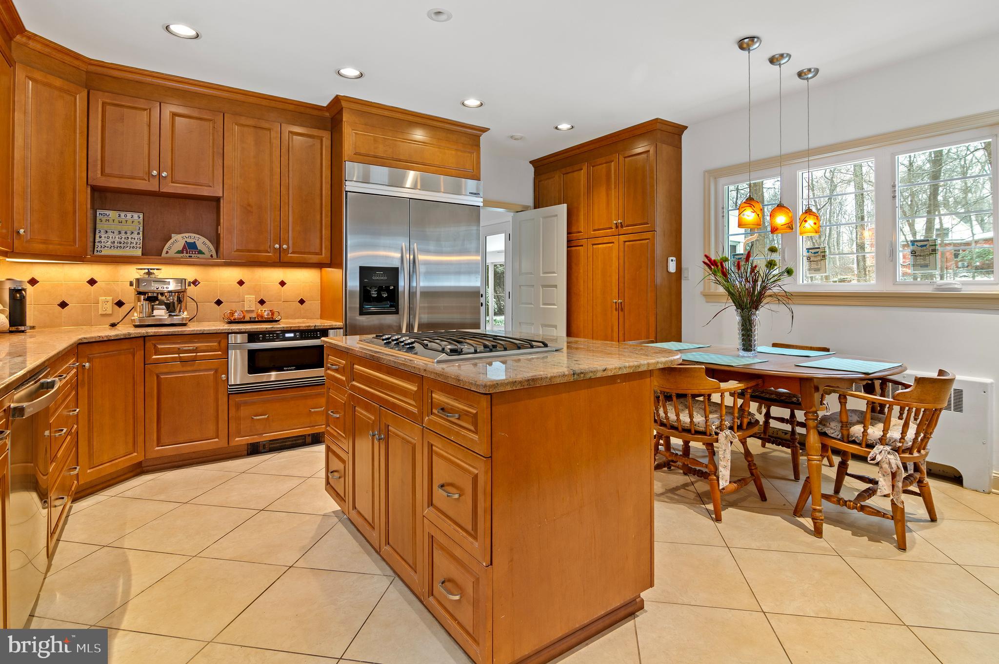 Real estate listing preview #12