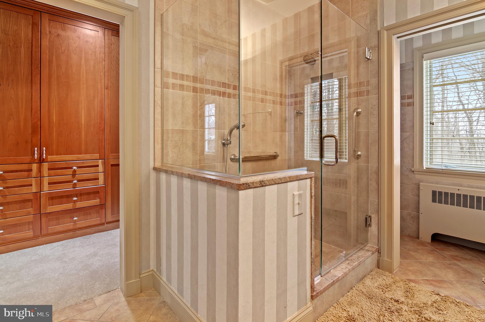 Real estate listing preview #24