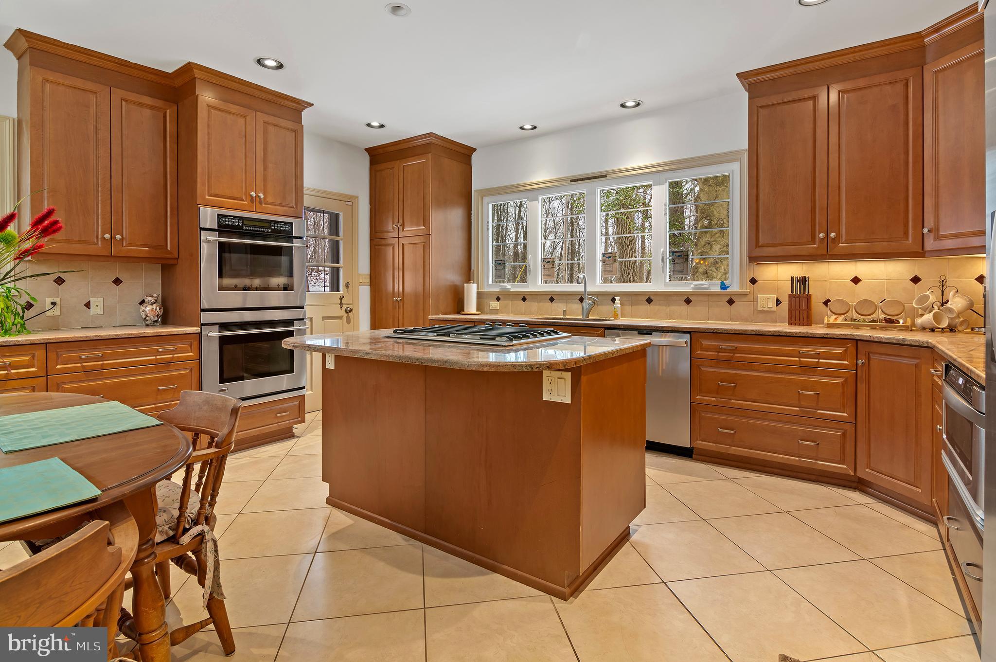 Real estate listing preview #10