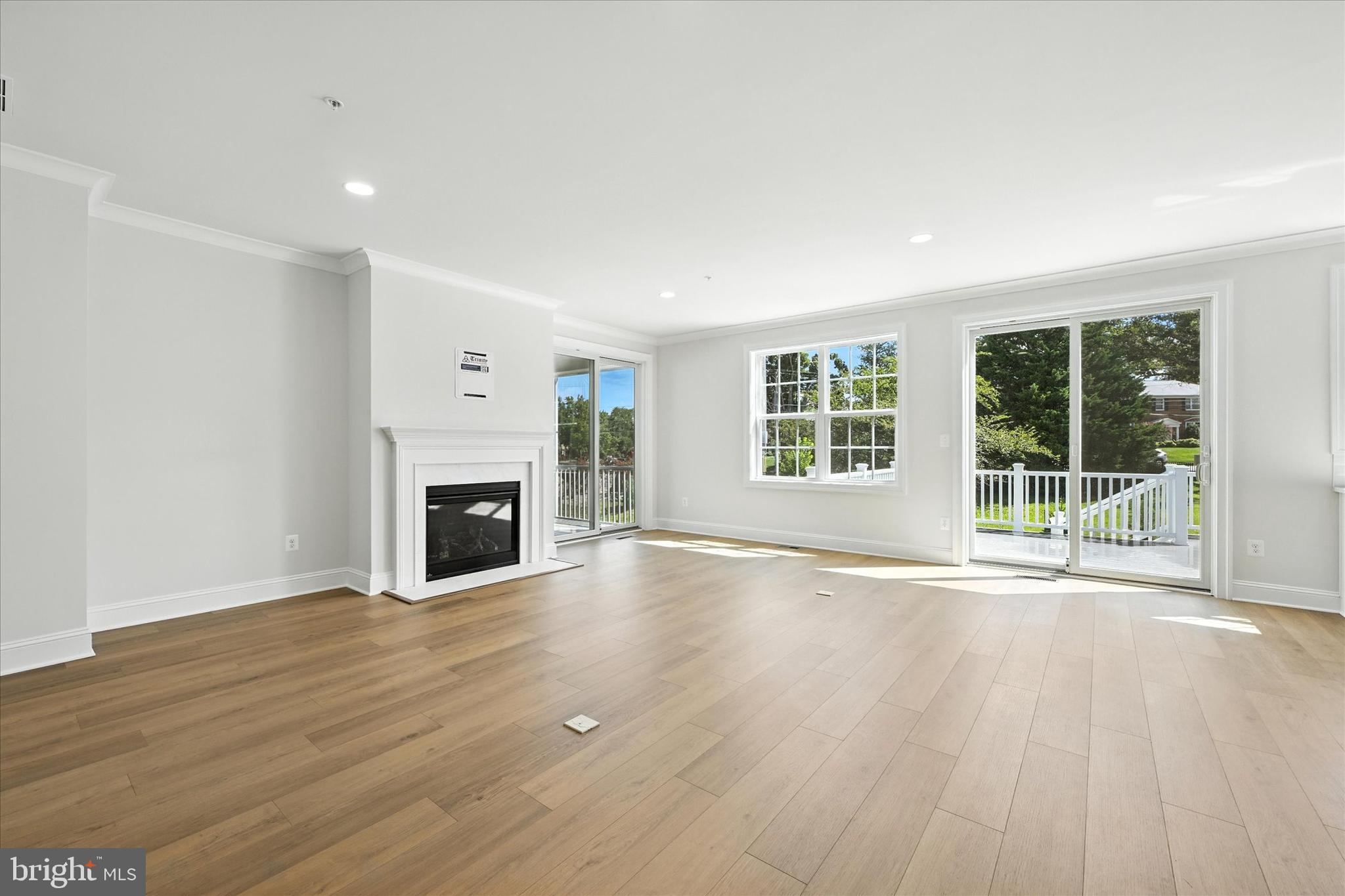 Real estate listing preview #11