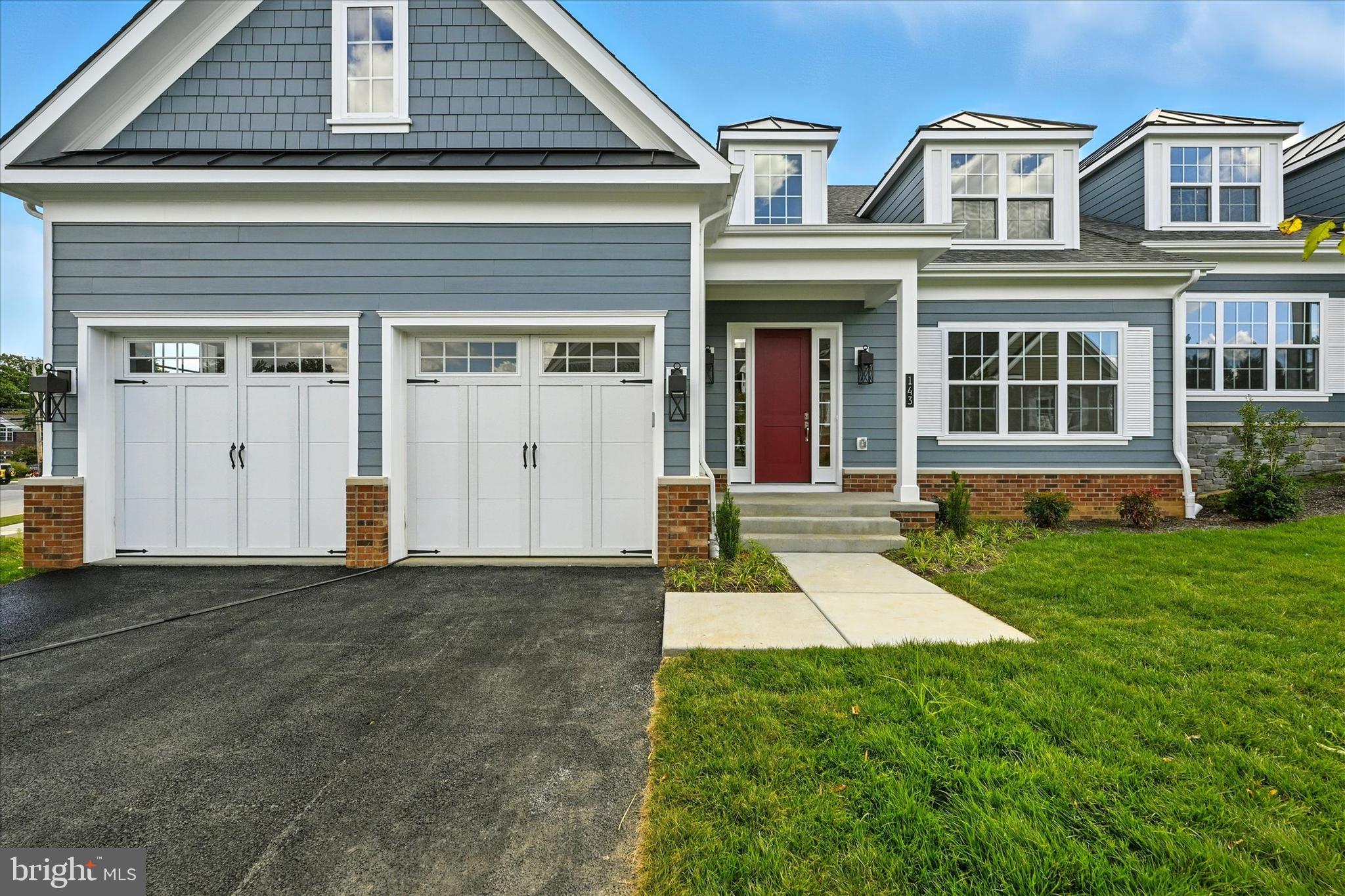 Real estate listing preview #4