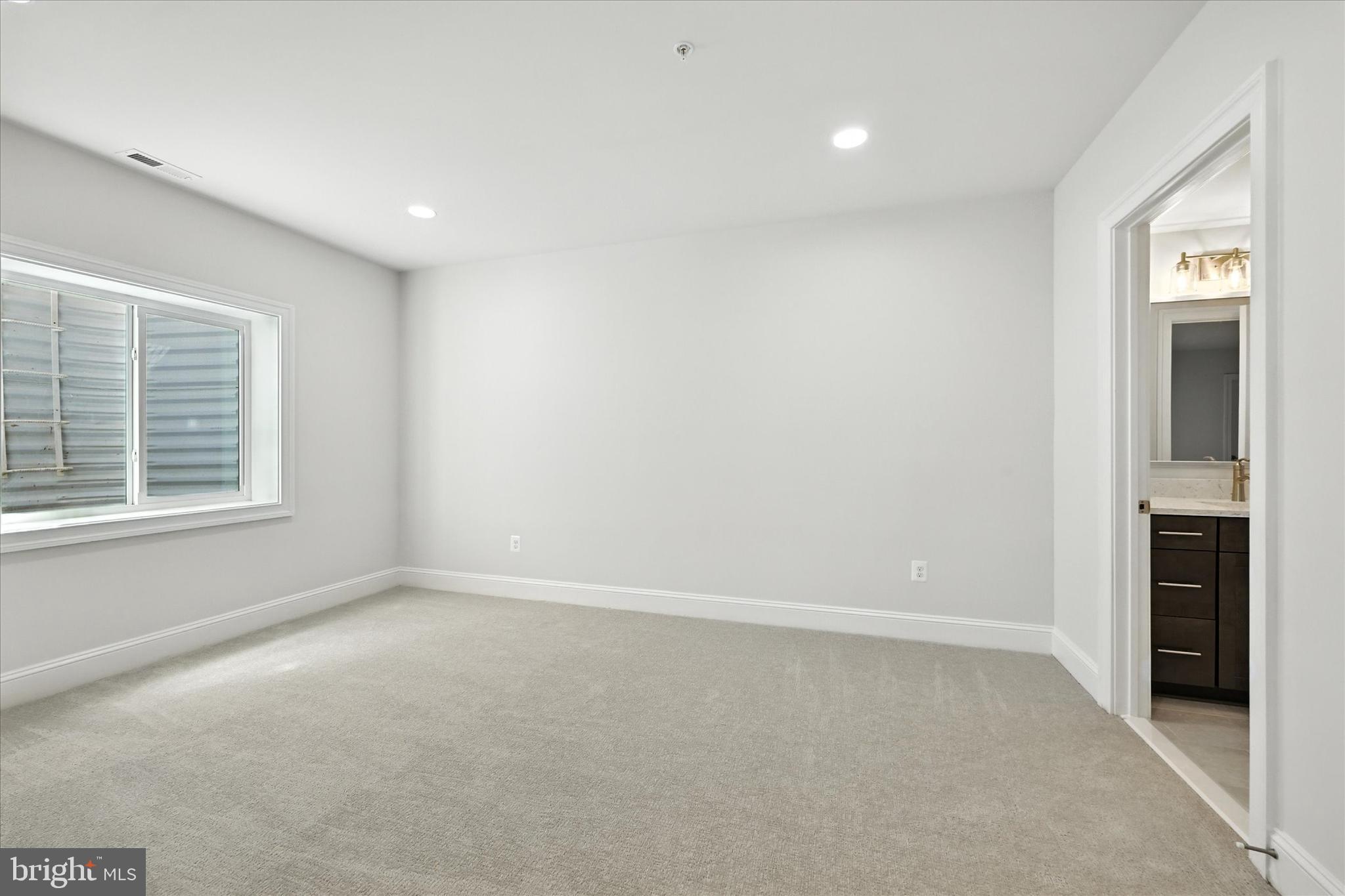 Real estate listing preview #46