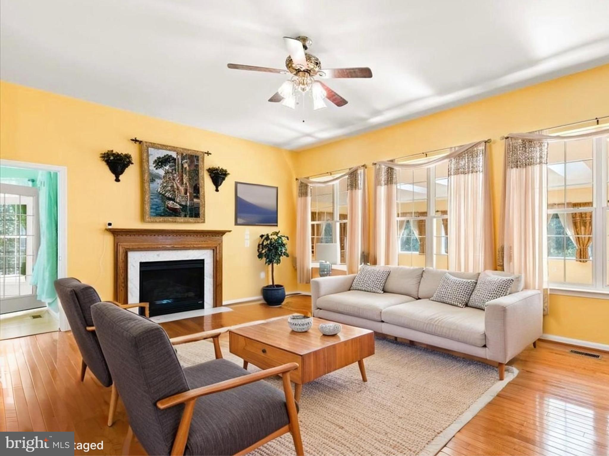 Real estate listing preview #15