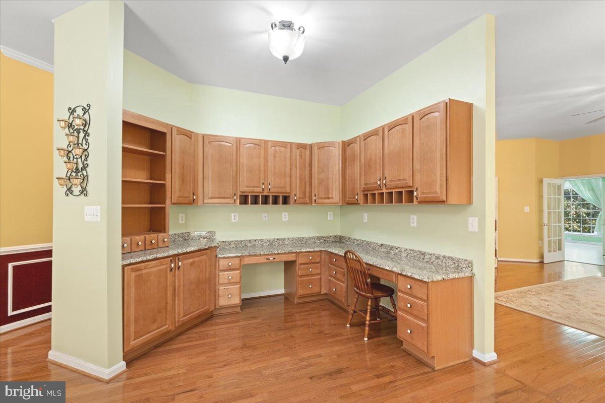 Real estate listing preview #12