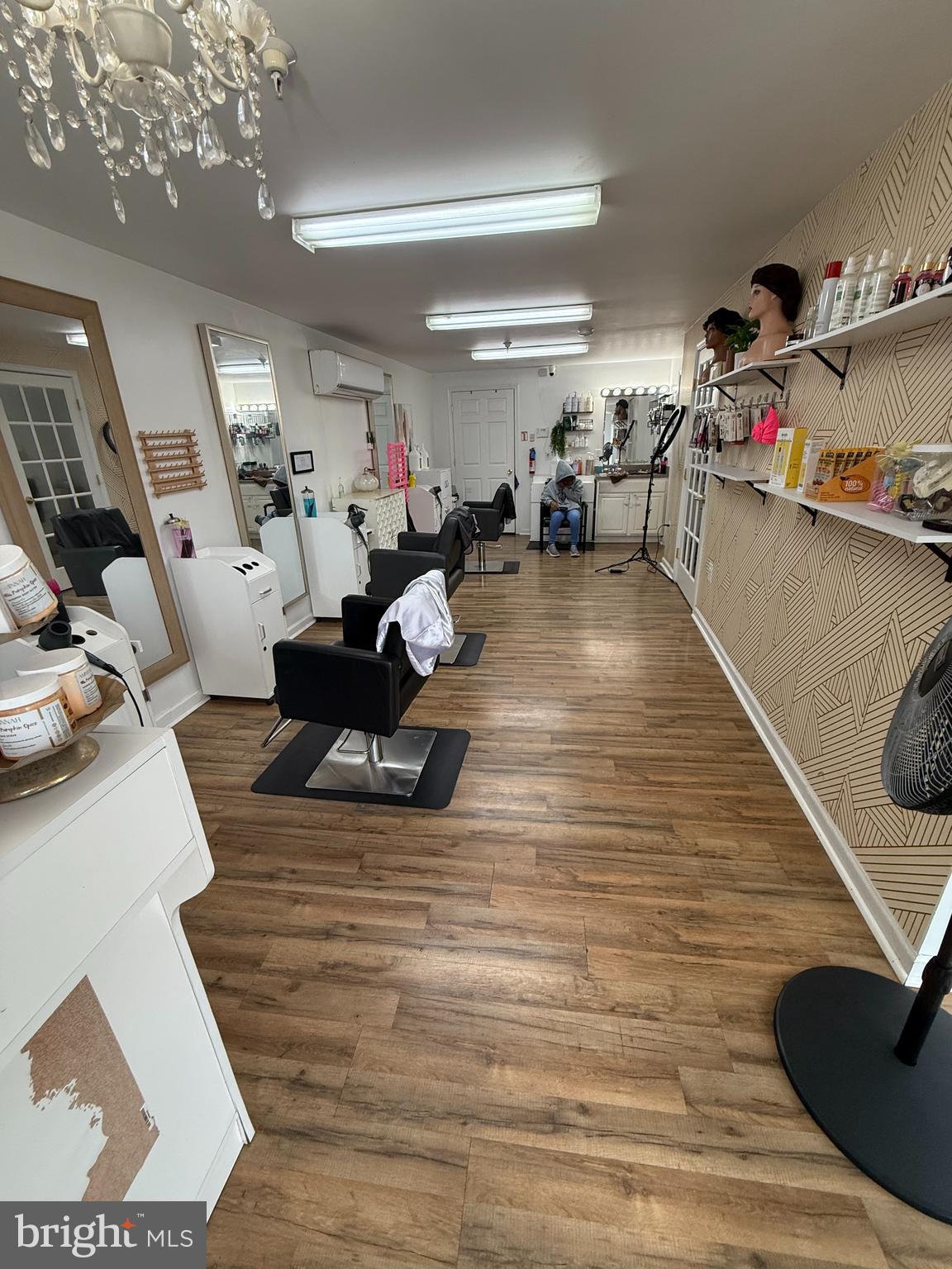 Real estate listing preview #6