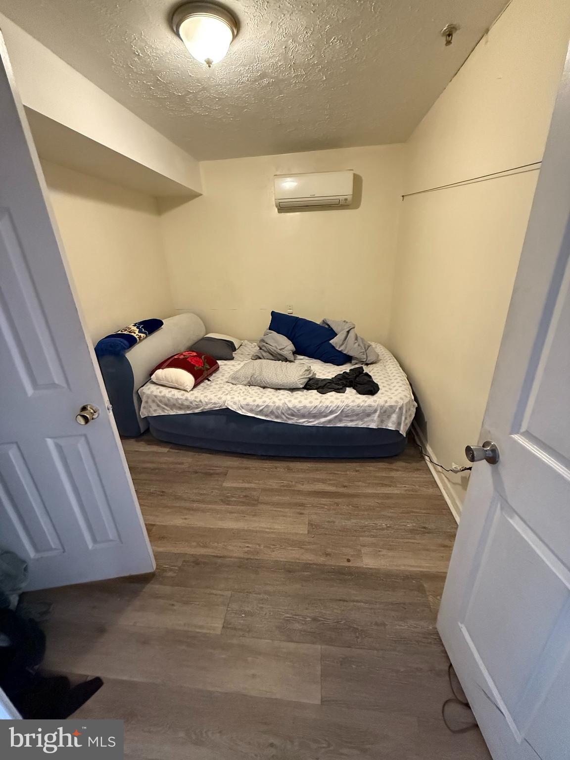 Real estate listing preview #11