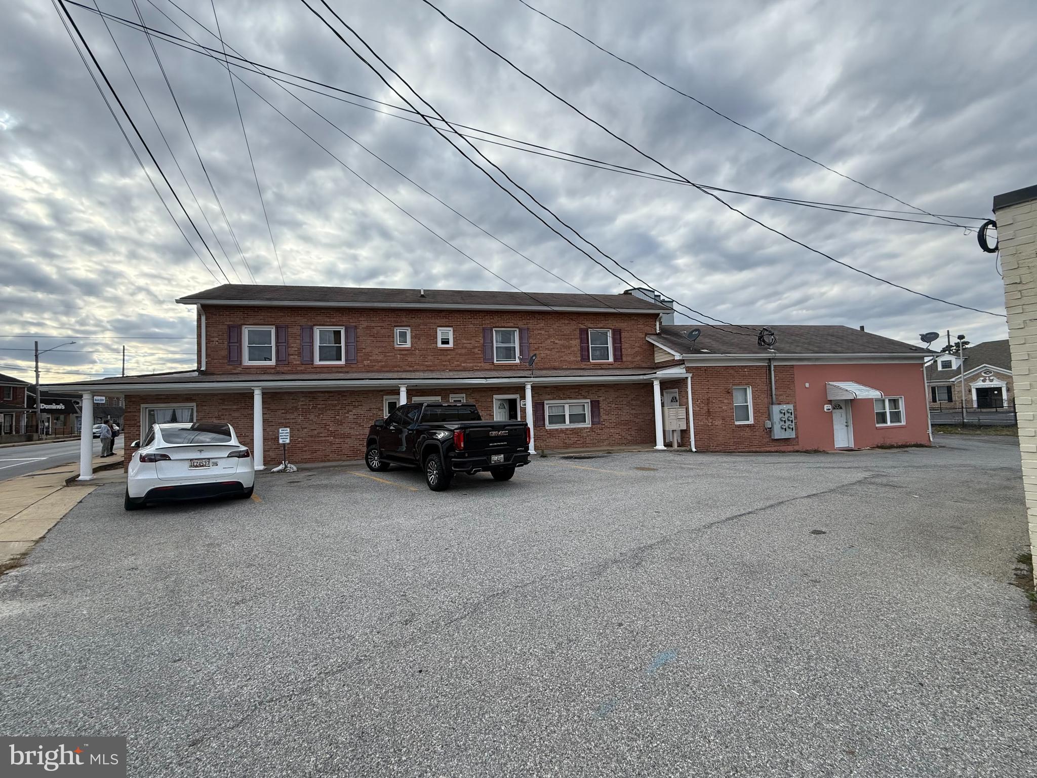 Real estate listing preview #1