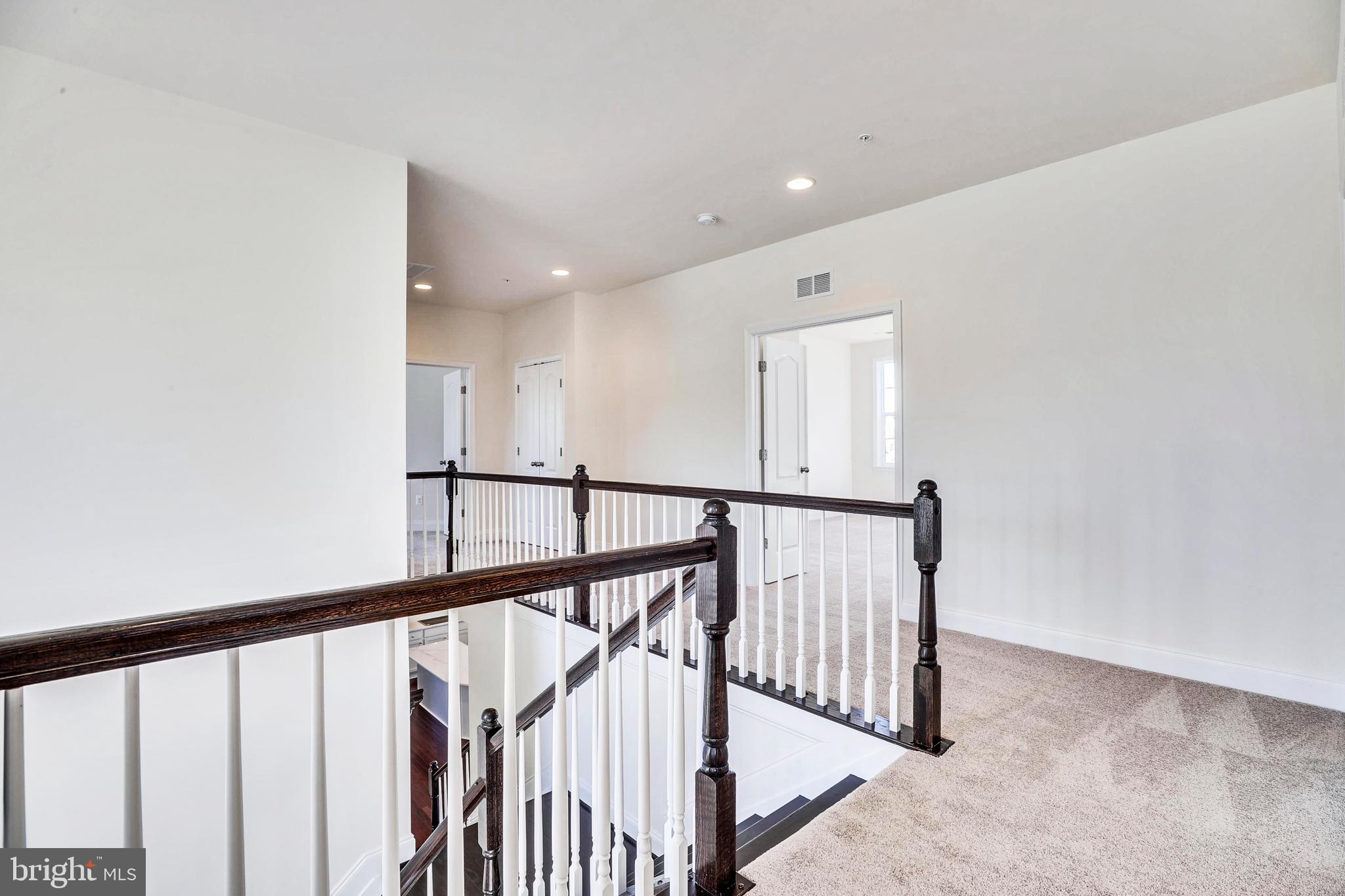 Real estate listing preview #17