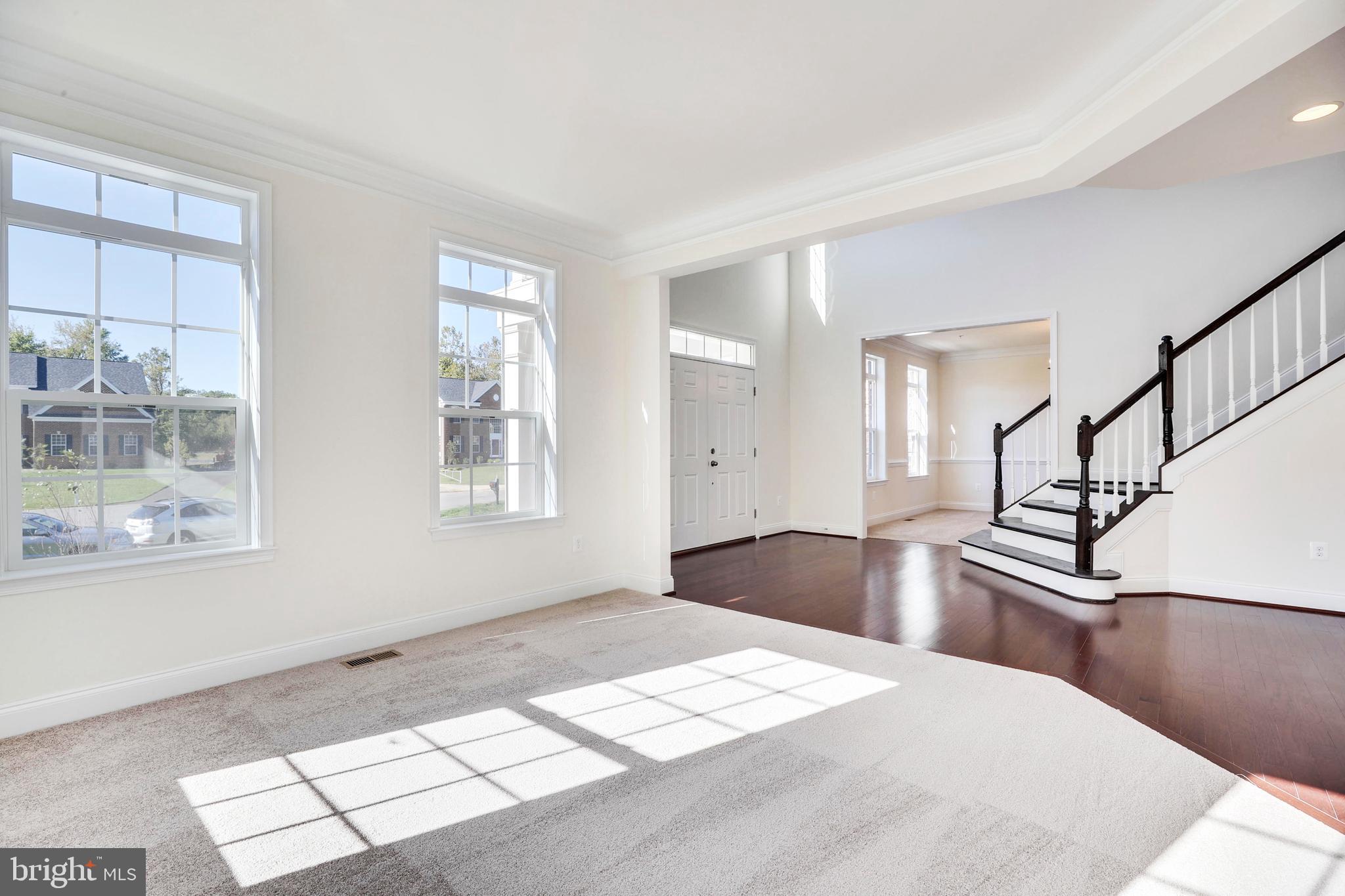 Real estate listing preview #16