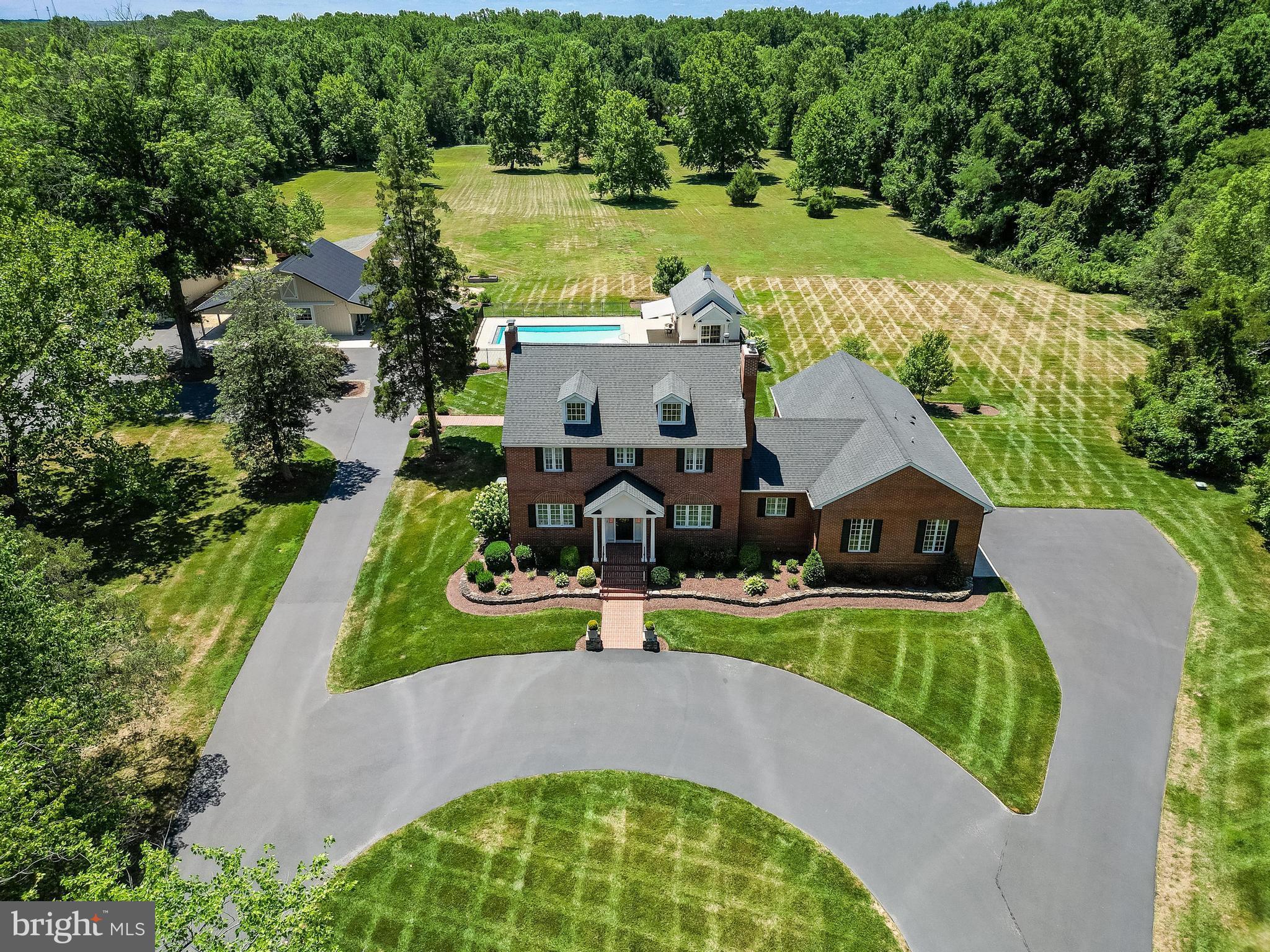 Real estate listing preview #2