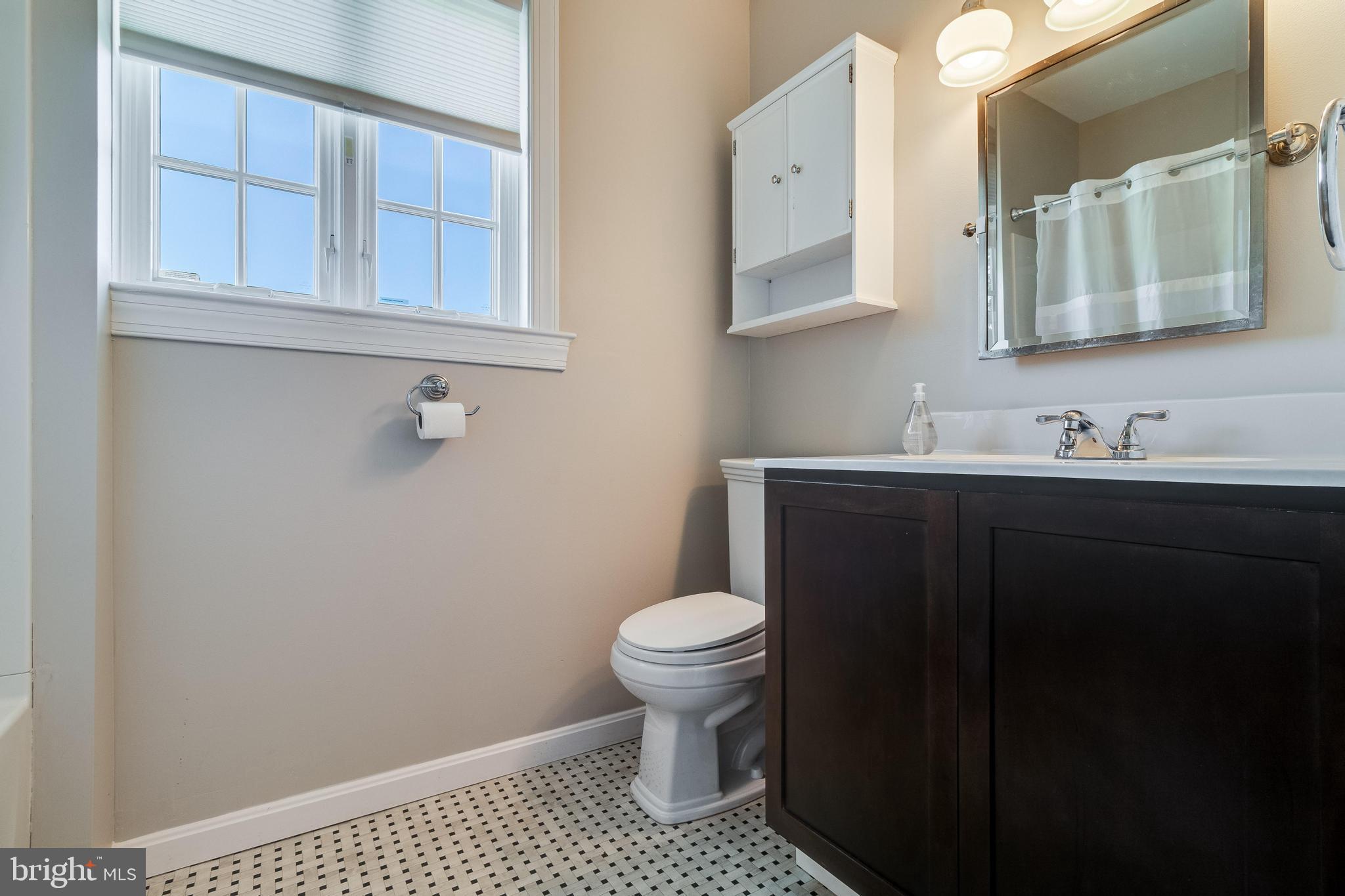 Real estate listing preview #18