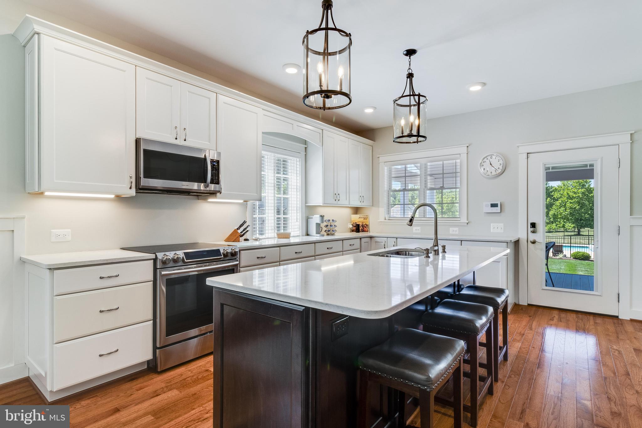 Real estate listing preview #9