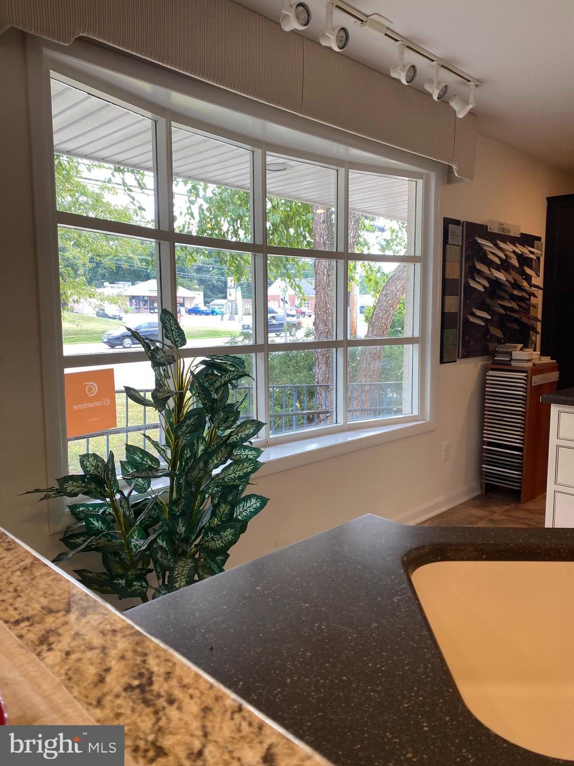 Real estate listing preview #3