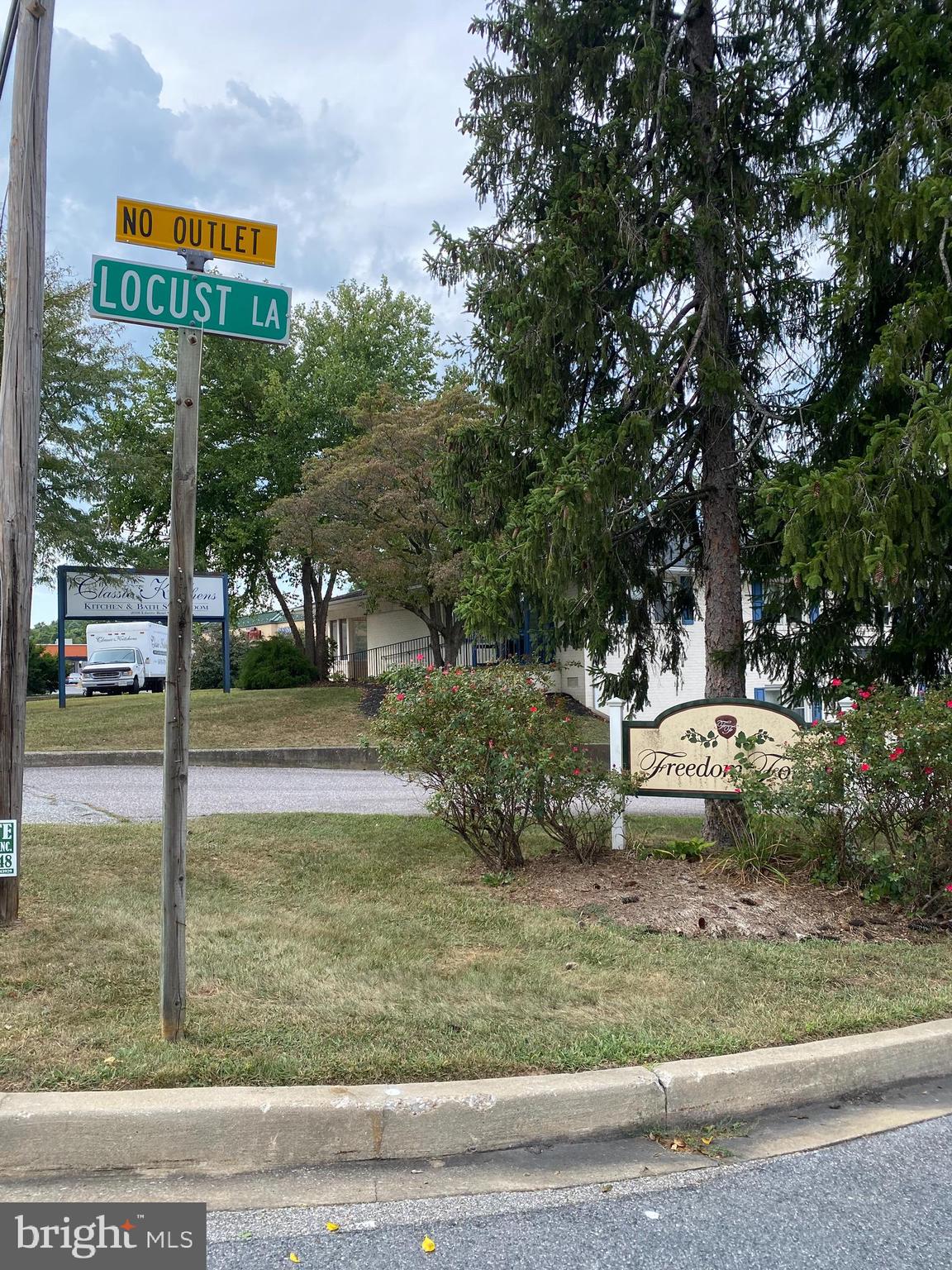 Real estate listing preview #11