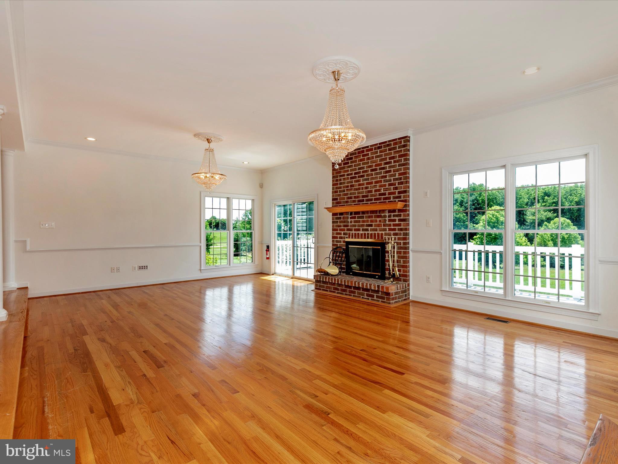 Real estate listing preview #18