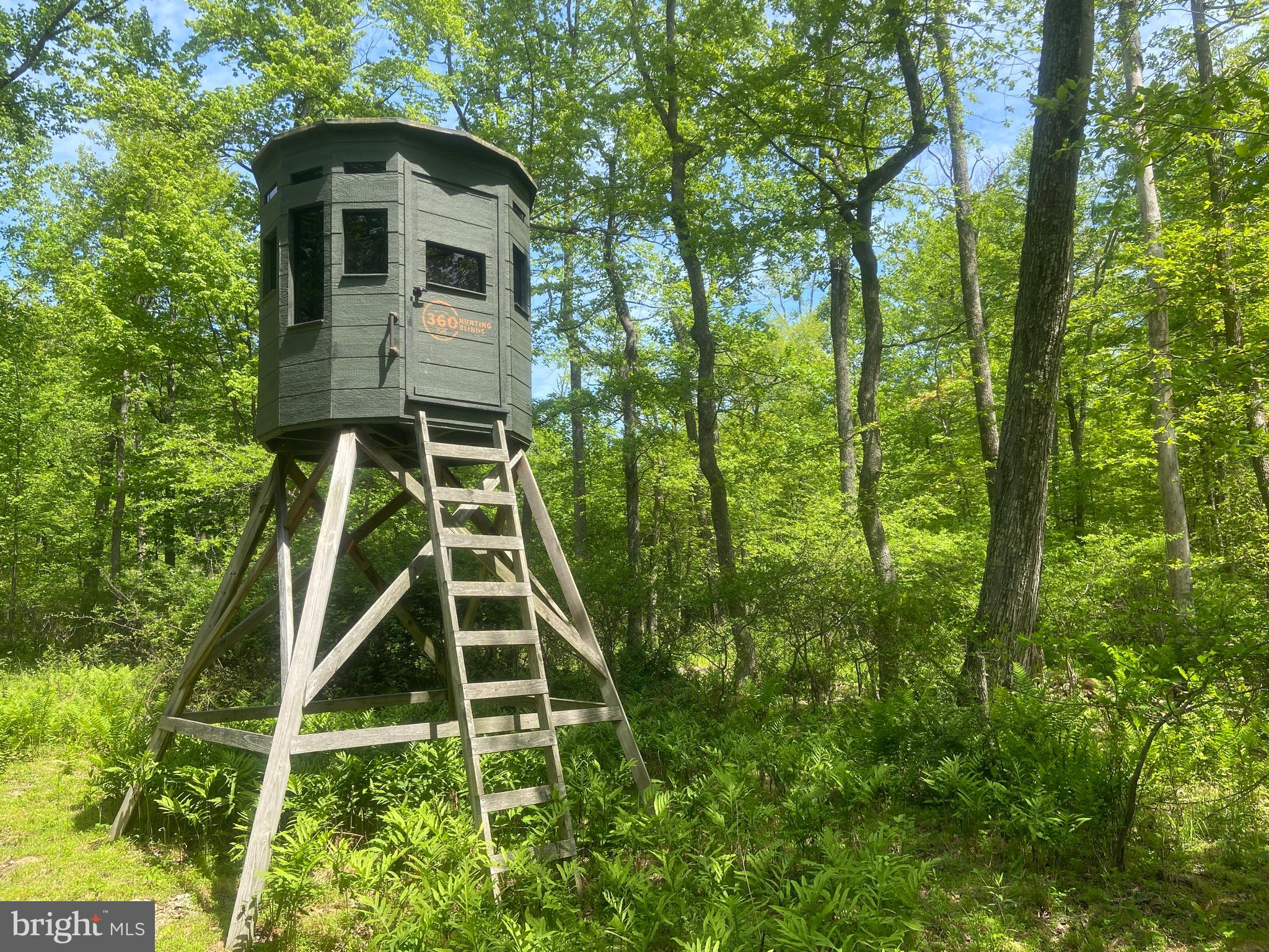 Real estate listing preview #129