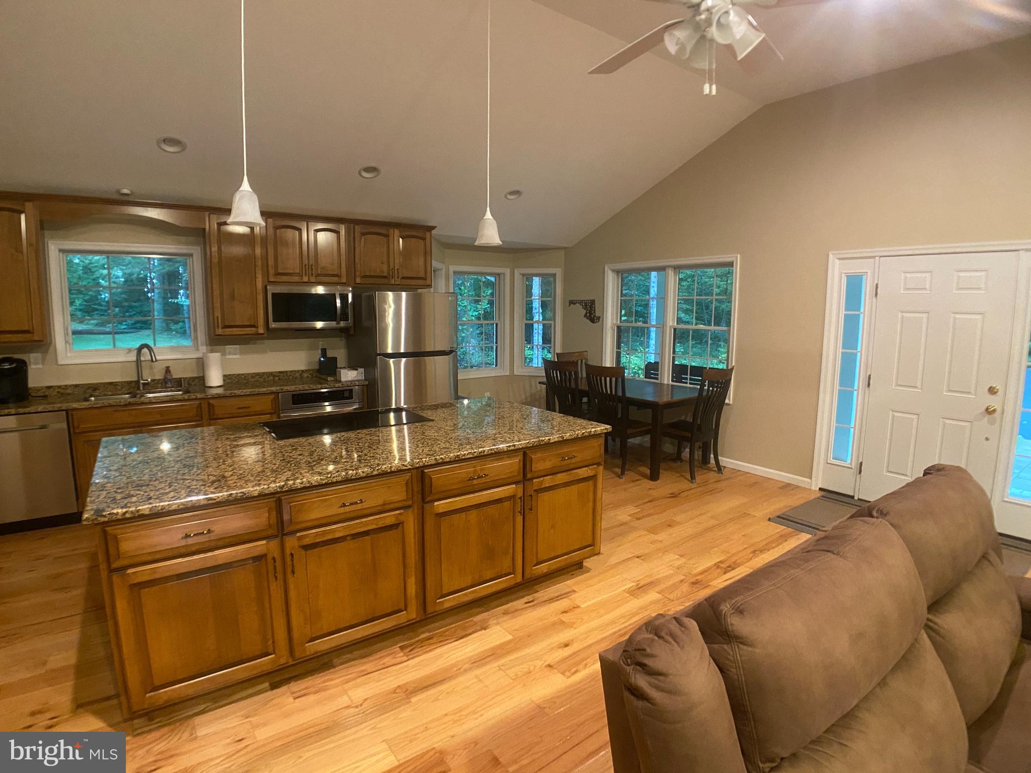 Real estate listing preview #60