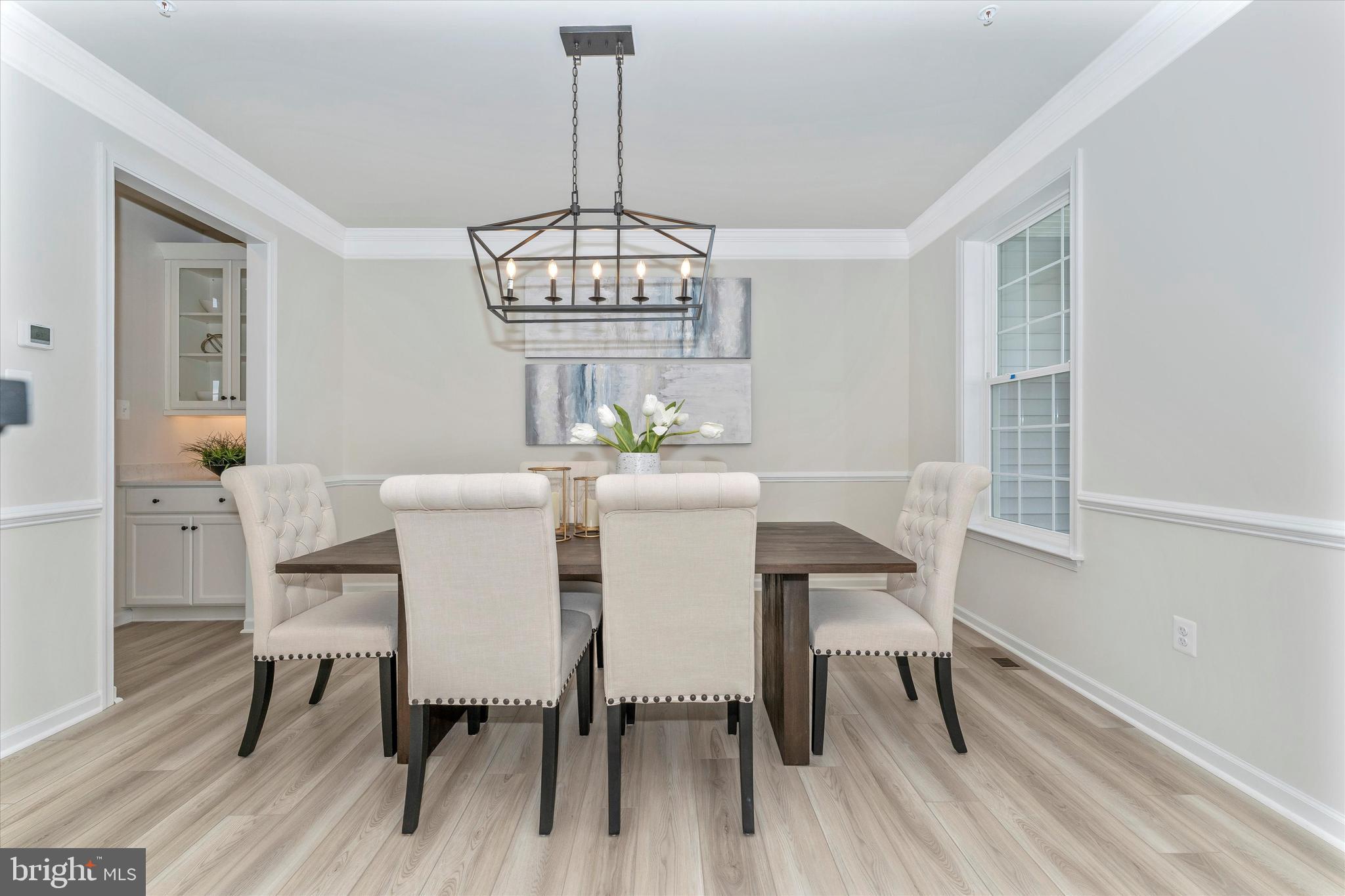 Real estate listing preview #6