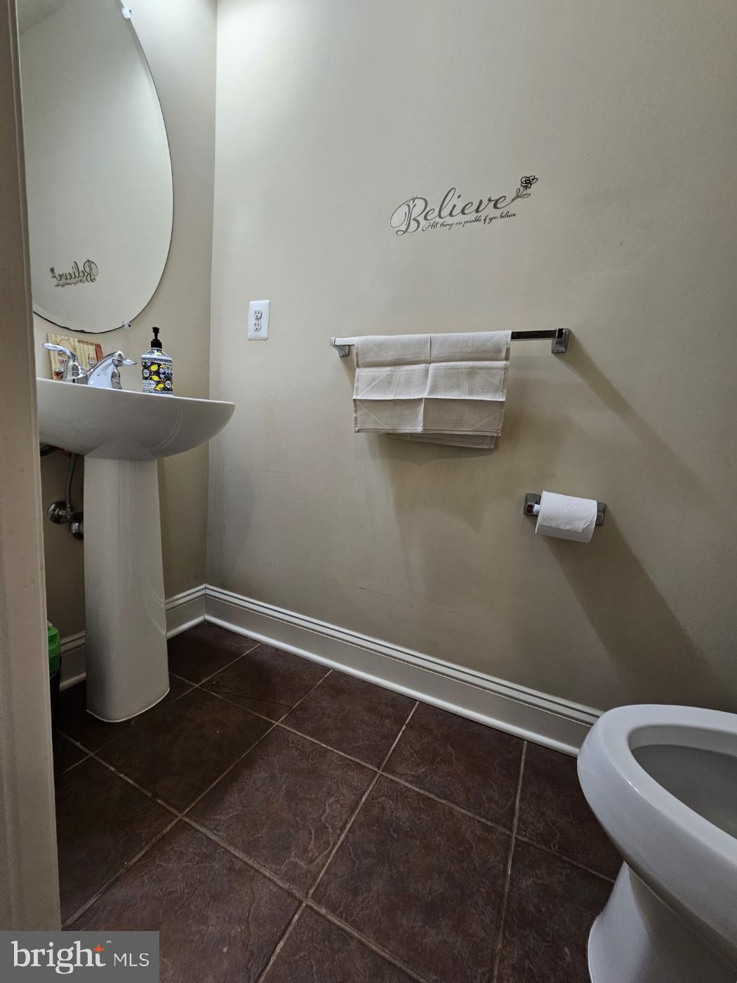 Real estate listing preview #8