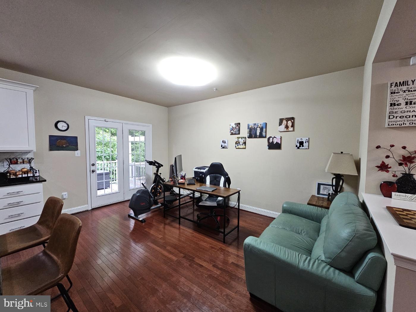 Real estate listing preview #9