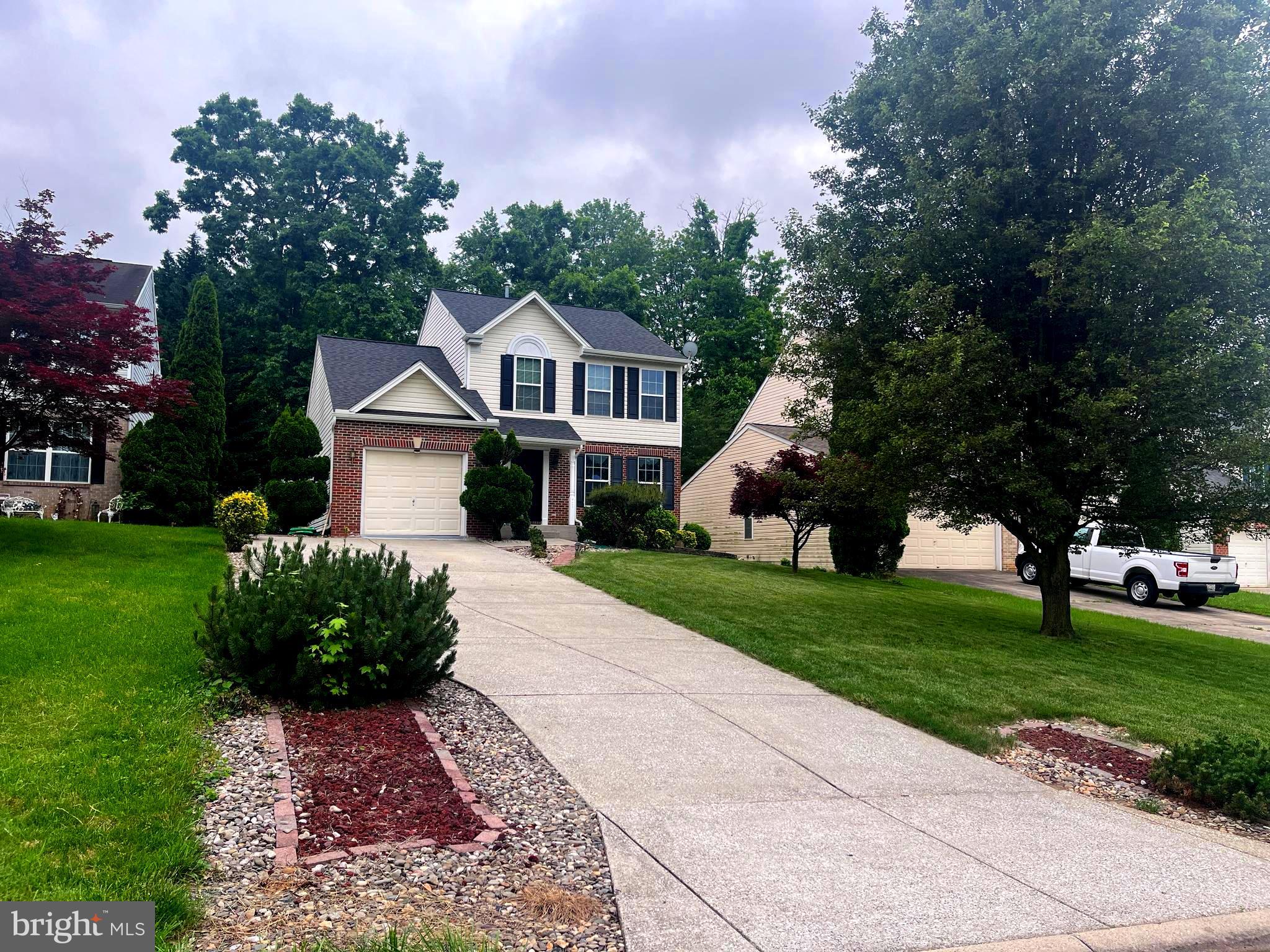 Real estate listing preview #2