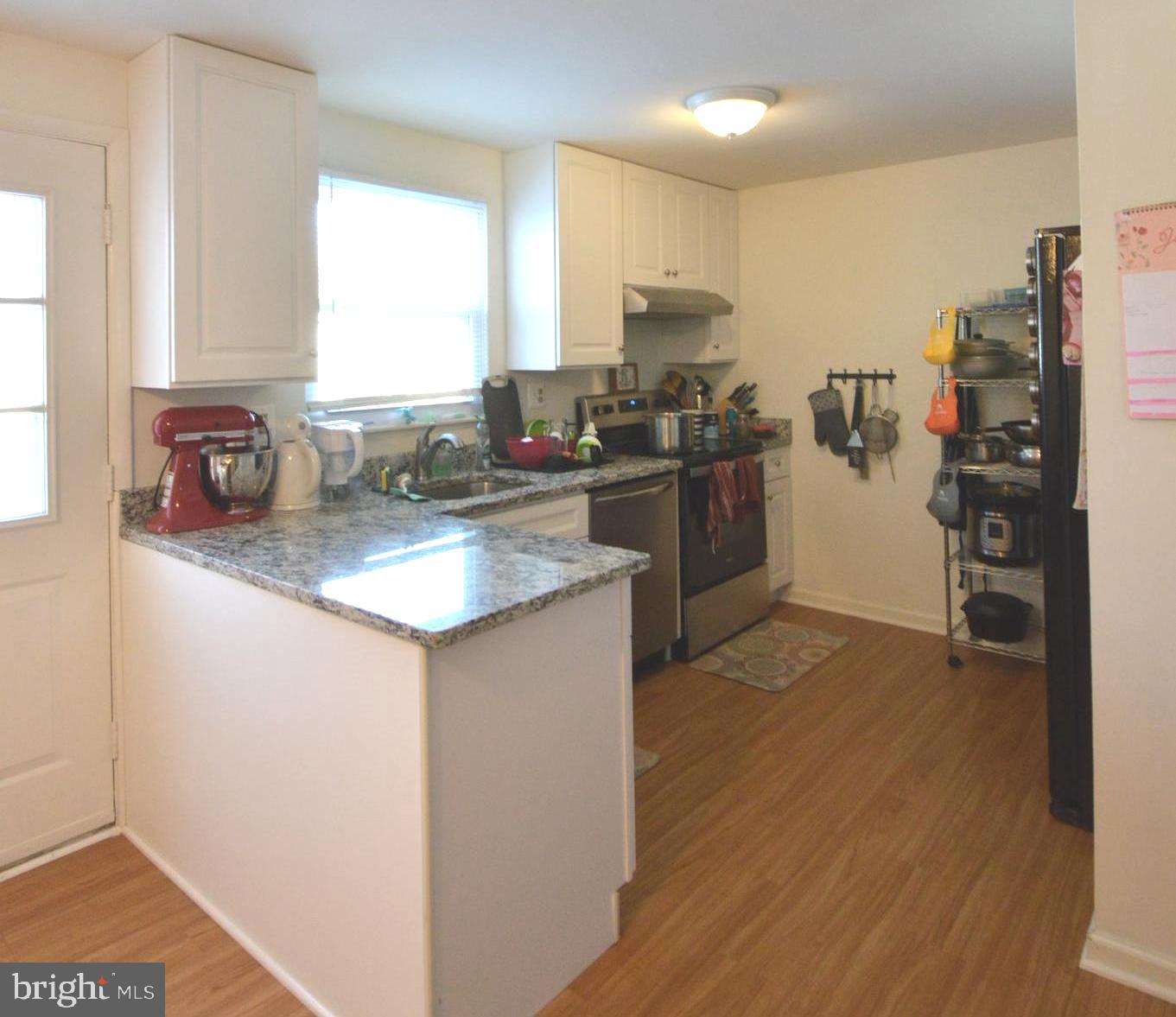 Real estate listing preview #5